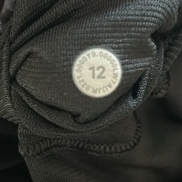 🆕 LULULEMON Hotty Hot LR Lined Short 2.5&quot; Lined  Black Size 12 NWT