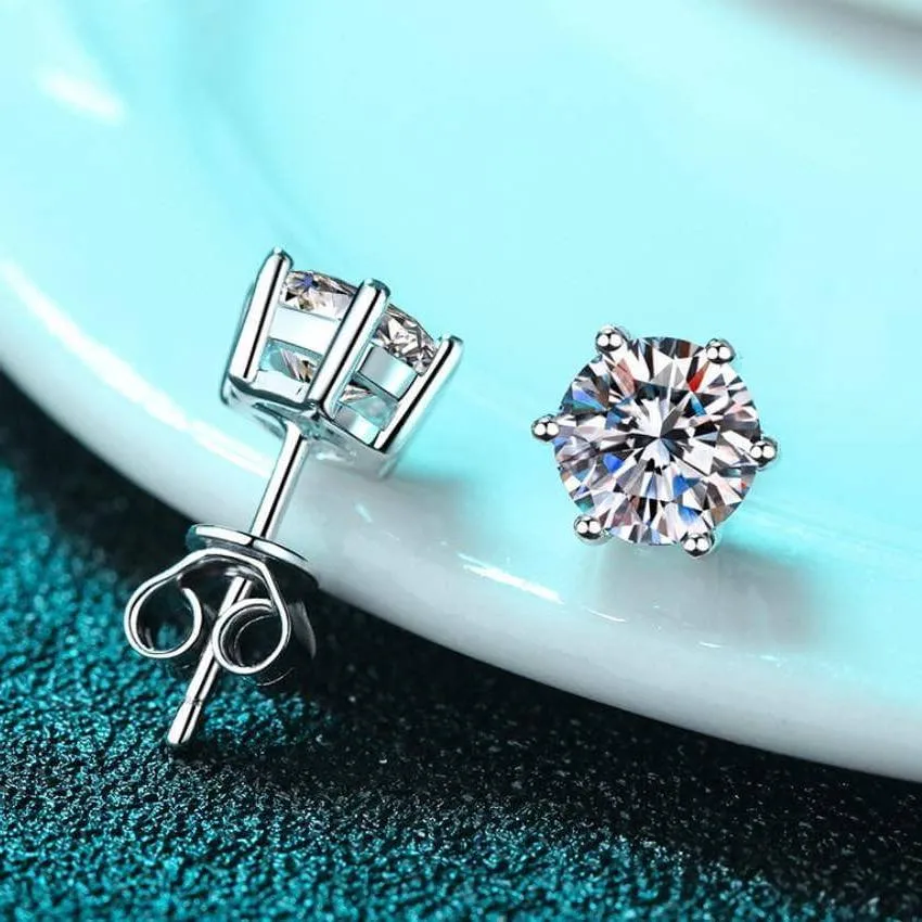 1.0 Ct Round Diamond Stud Earrings