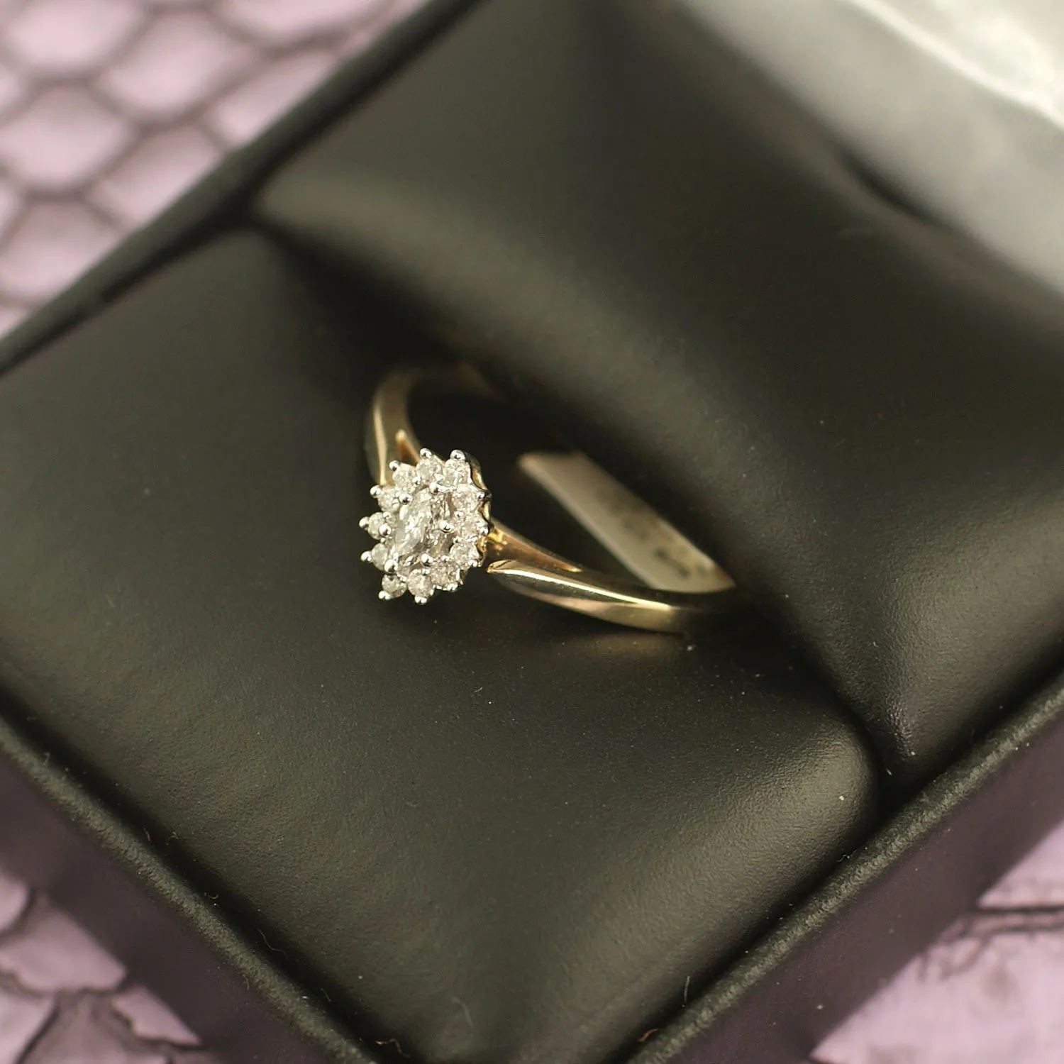 10K Gold 0.16 Carat Simple Diamond Engagement Ring