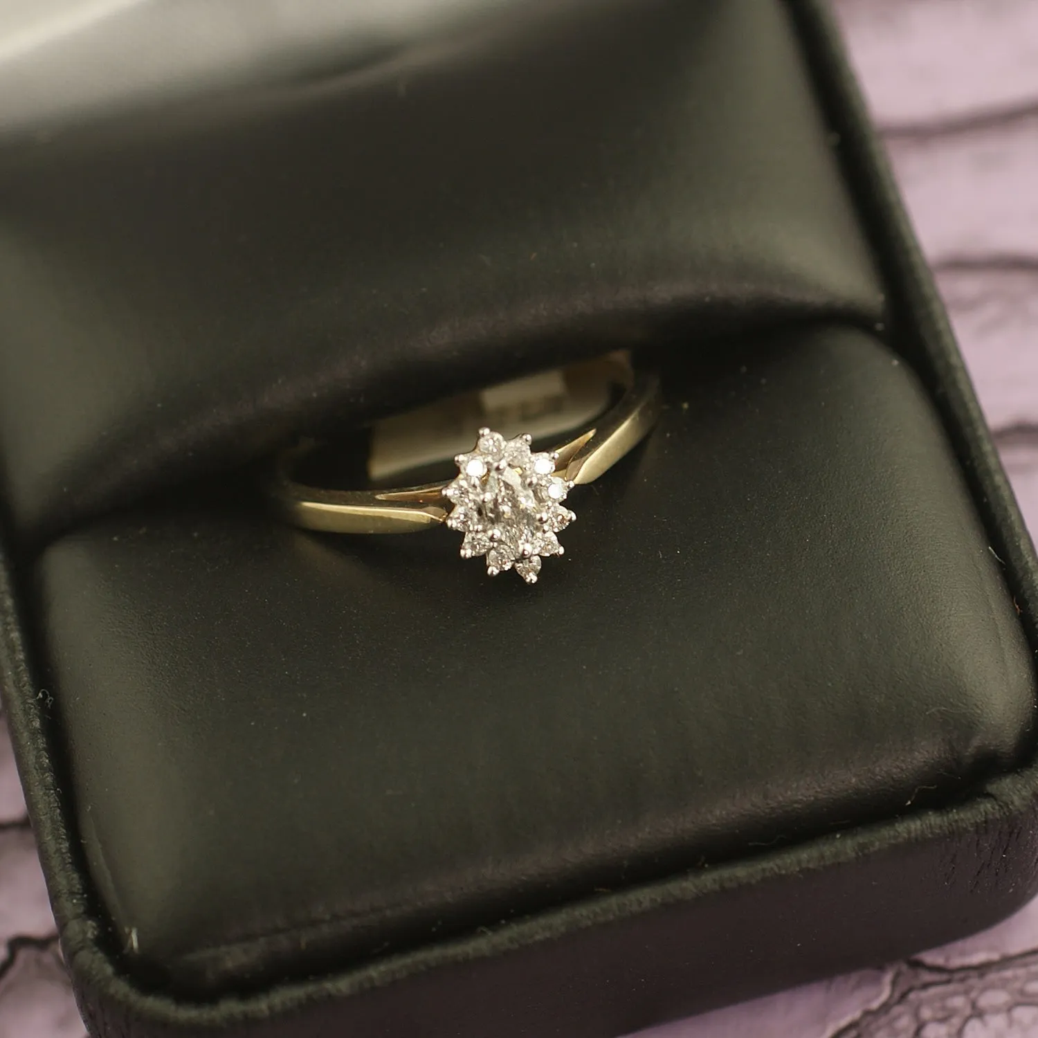 10K Gold 0.16 Carat Simple Diamond Engagement Ring