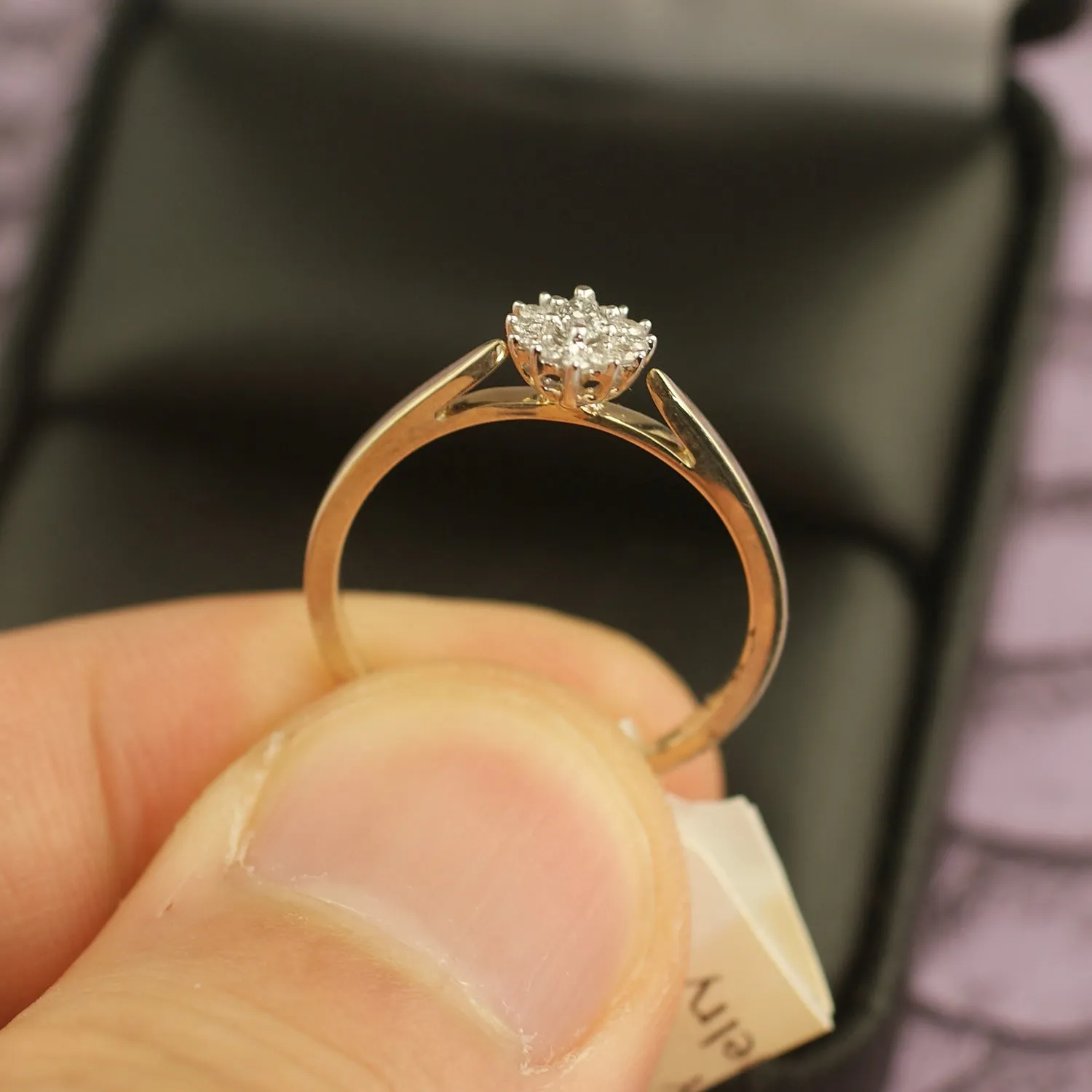 10K Gold 0.16 Carat Simple Diamond Engagement Ring