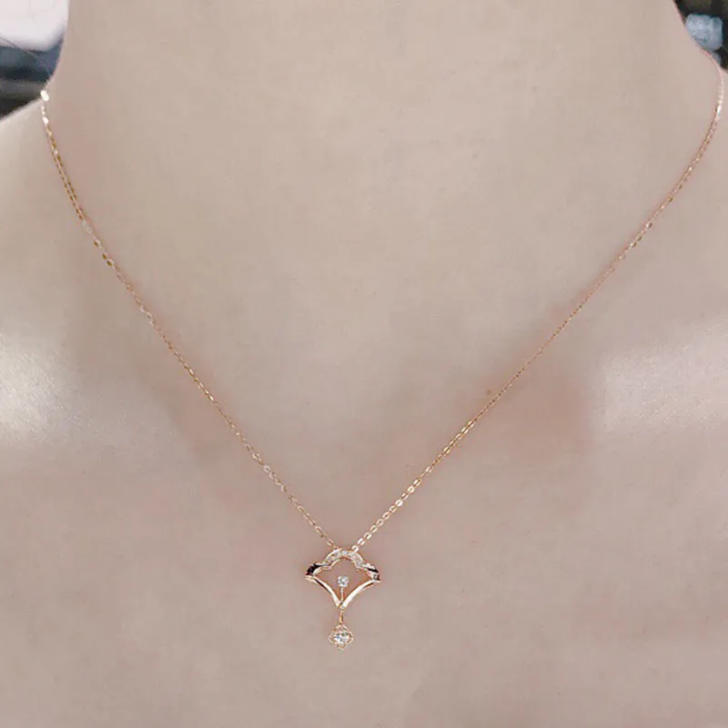 18K Gold 0.075ct Real Diamond Simple Fan Shaped Pendant Necklace