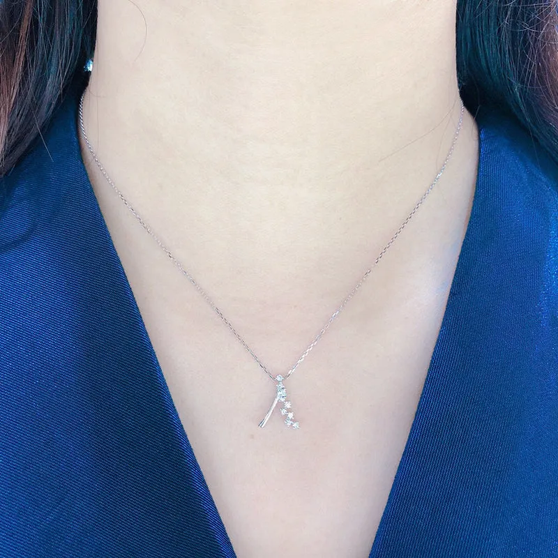 18K Gold 0.10ct Real Diamond Simple V-shape Pendant Necklace
