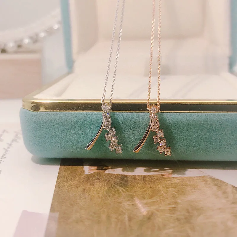 18K Gold 0.10ct Real Diamond Simple V-shape Pendant Necklace