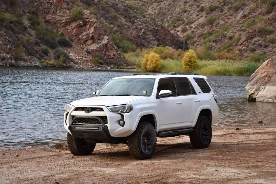 2010-2022 5th Gen Toyota 4Runner Ditch Light Brackets