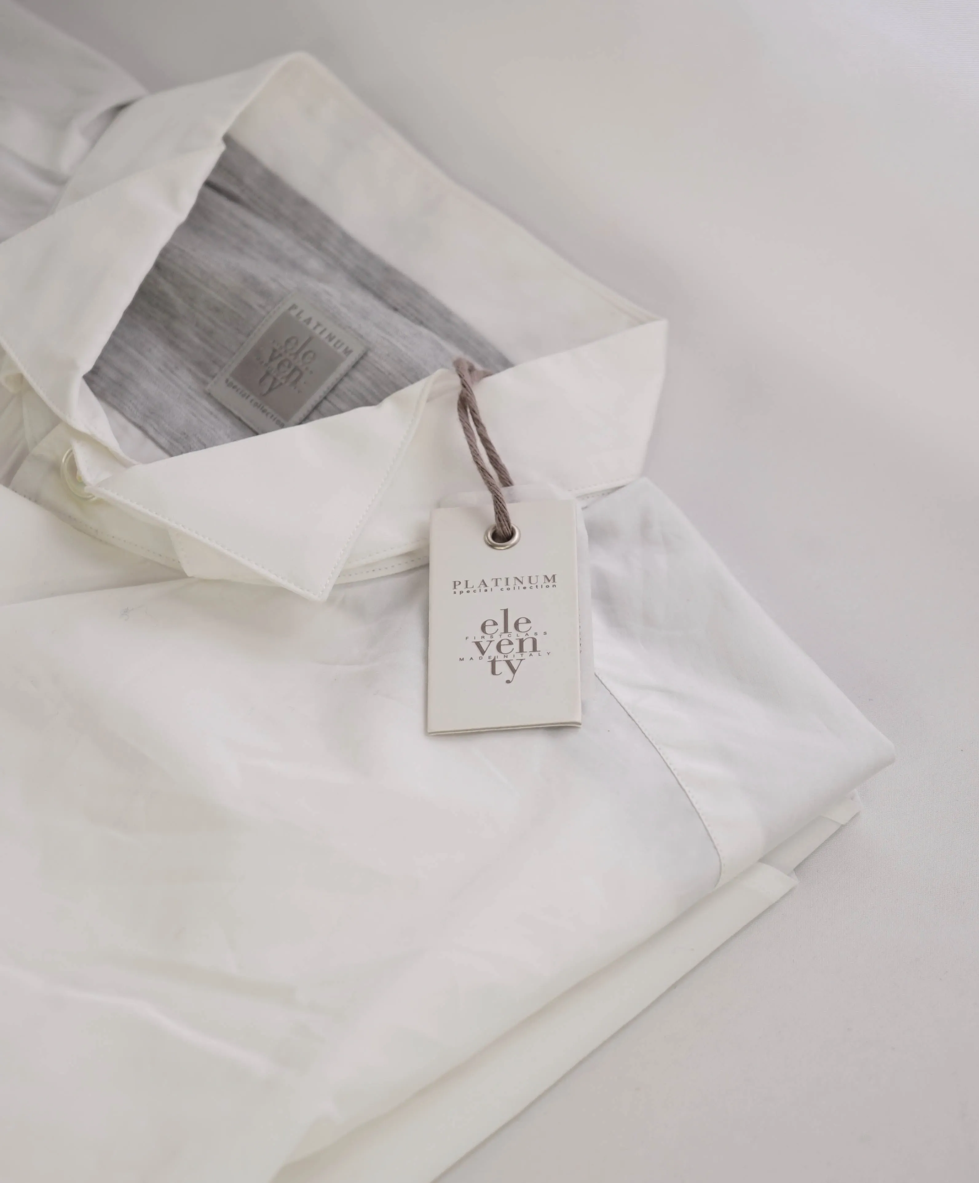 $395 ELEVENTY - White Wing Collar Button Down Shirt - M