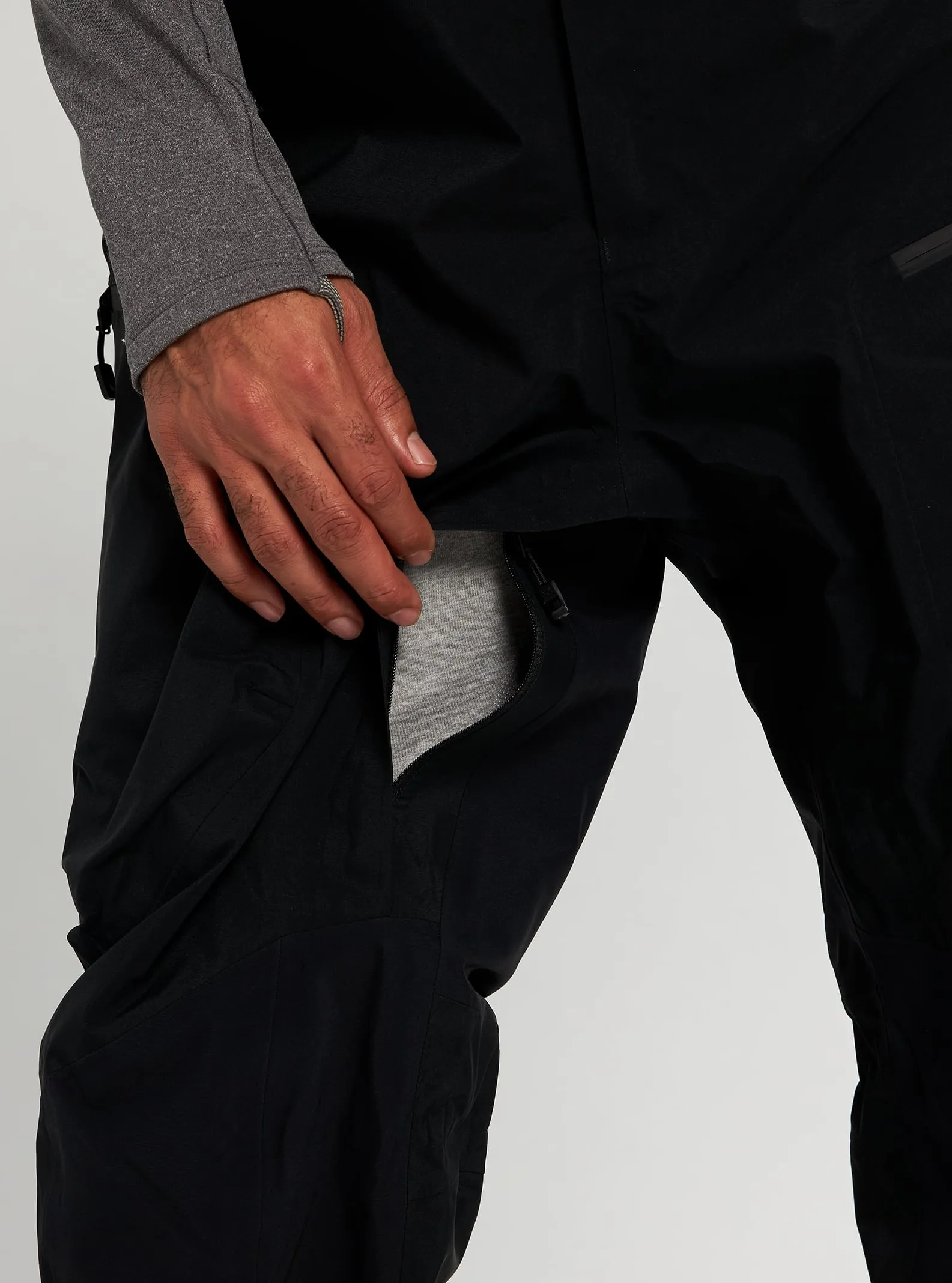 [ak] Japan GORE-TEX Pro Guide Hi-Top Snowboard Pant 2022