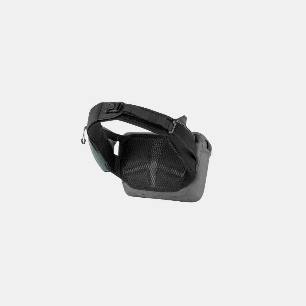 Apidura Backcountry Hip Pack 2.5L