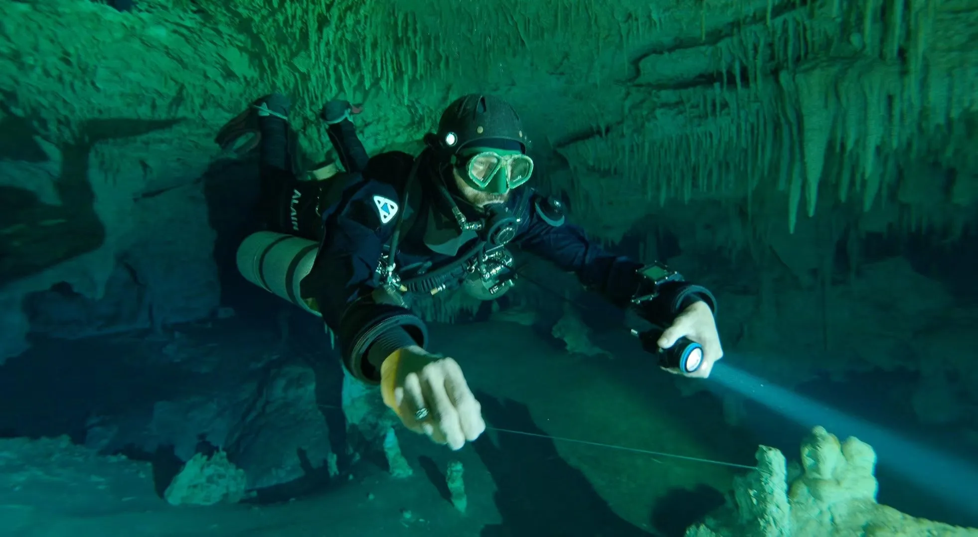 Arctic Tern drysuit AKUANA