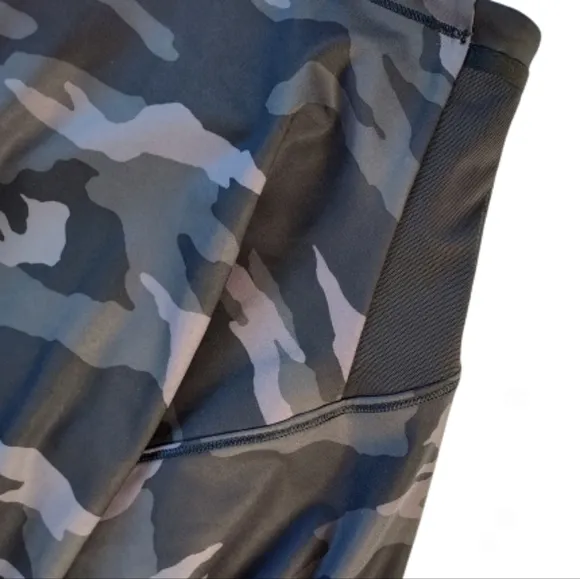 Athleta Camo Camouflage Match Point Athletic Skort Skirt Size Small