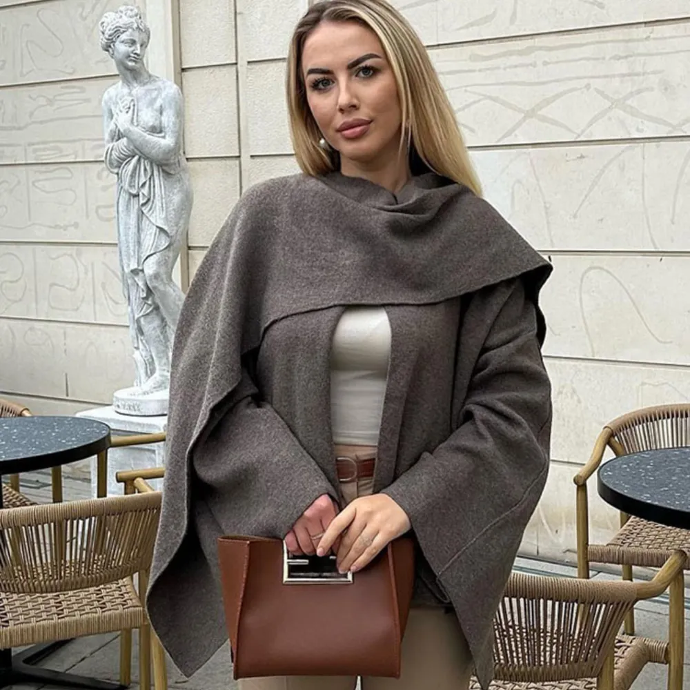 Avery™ - Elegant Luxe Cape Coat