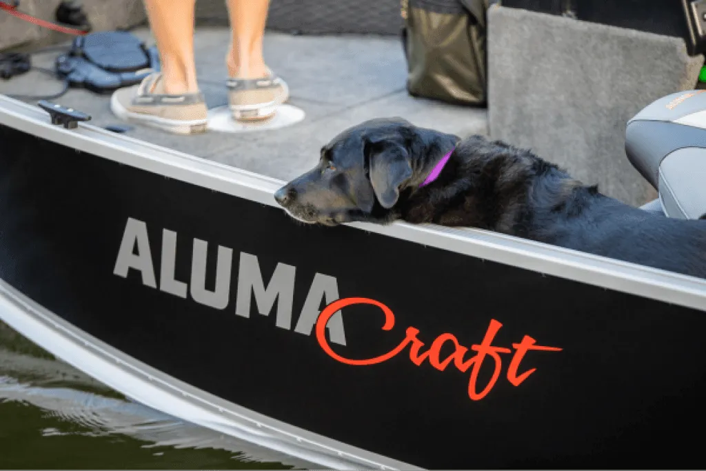 Barca aluminiu AlumaCraft Classic 165 Sport