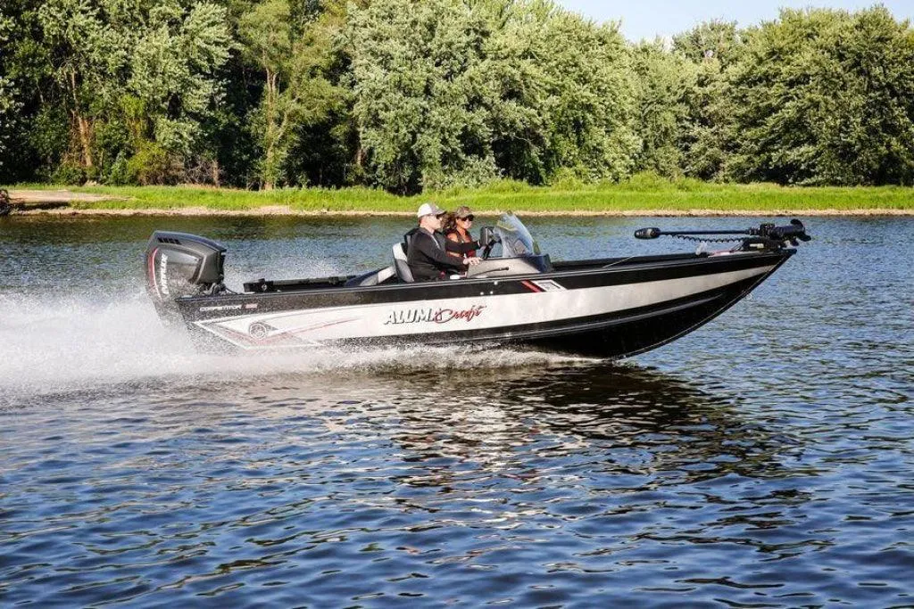 Barca aluminiu AlumaCraft Competitor 185