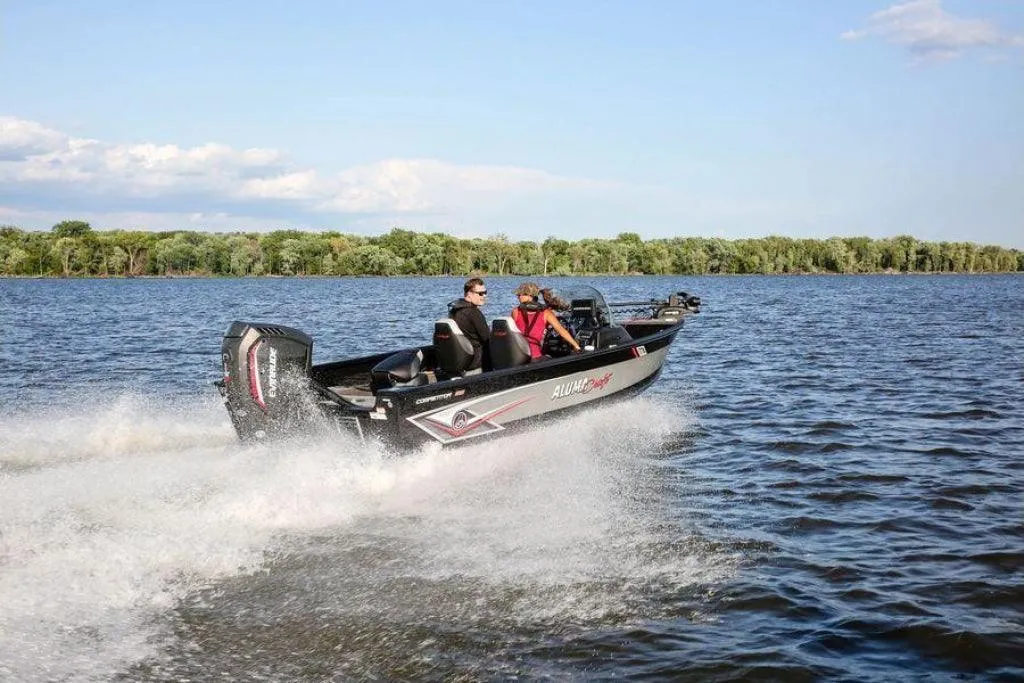 Barca aluminiu AlumaCraft Competitor 185