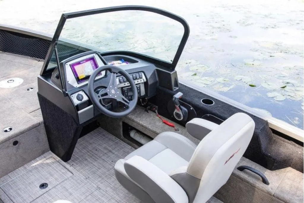 Barca aluminiu AlumaCraft Competitor 205 CS / Sport