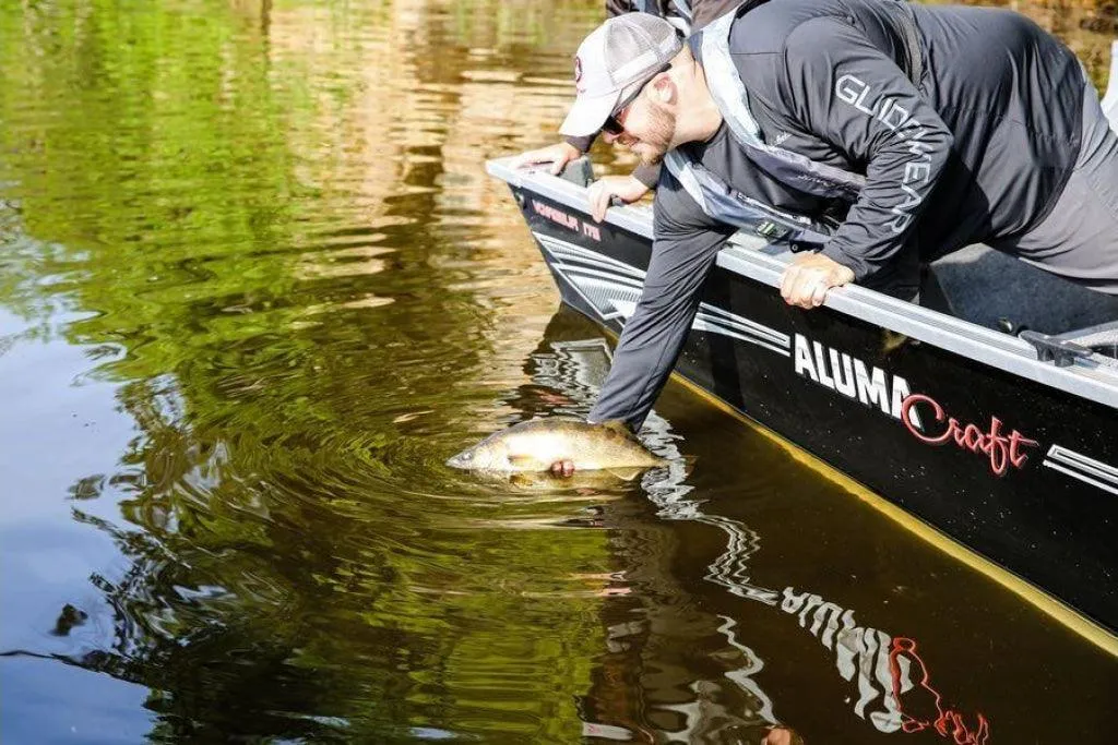 Barca aluminiu AlumaCraft Voyageur 175 Sport