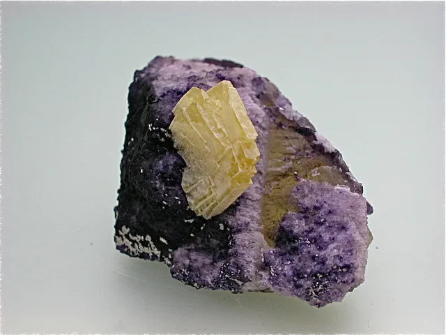 Barite on Fluorite Breccia Chip, Rosiclare Level, Main Orebody Denton Mine, Ozark-Mahoning Company, Harris Creek District, Southern Illinois, Mined June 1982, W. Severance Collection #85.07, Small Cabinet  4.5 x 5.0 x 10.7 cm, $250.  Online 9/2. SOLD