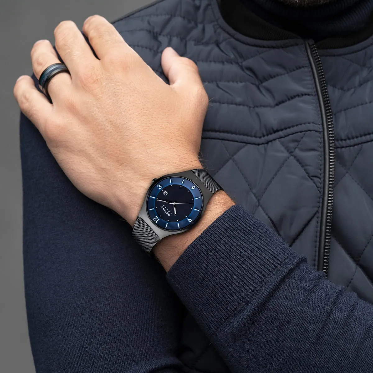 Bering - Solar Noir Brossé (14440-227)
