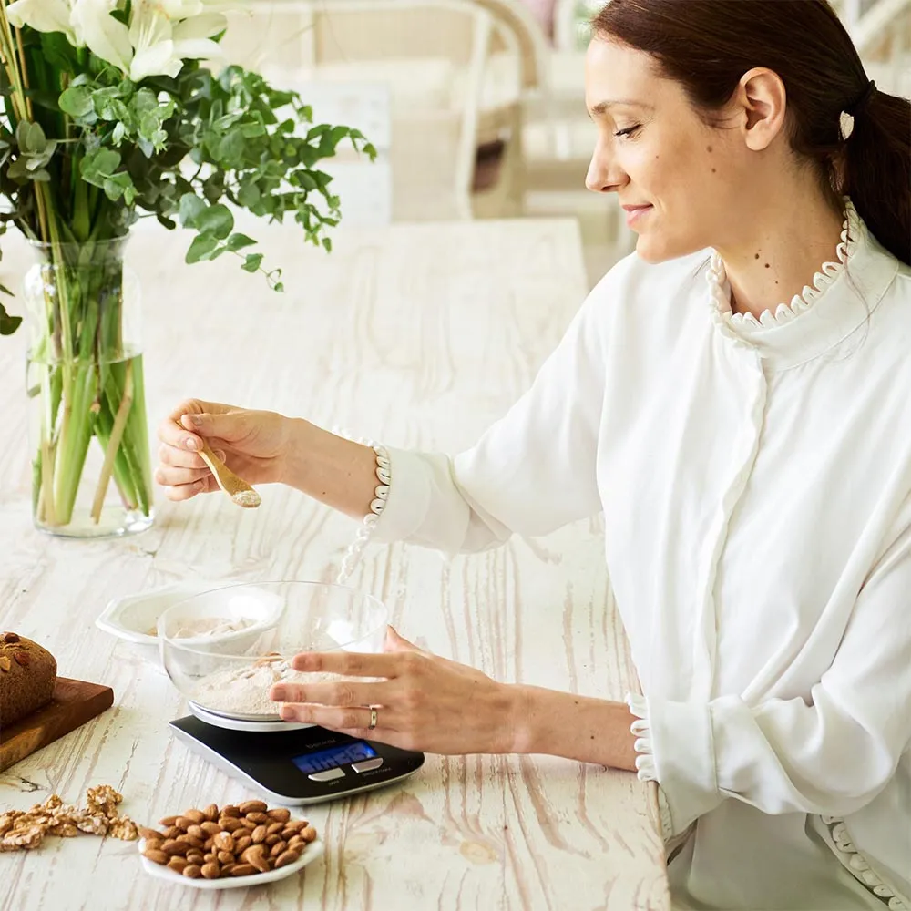 Beurer KS 25 Digital Kitchen Scale: Weigh to 3Kg in 1g Increments. XL 1.2L Bowl. Tare Button