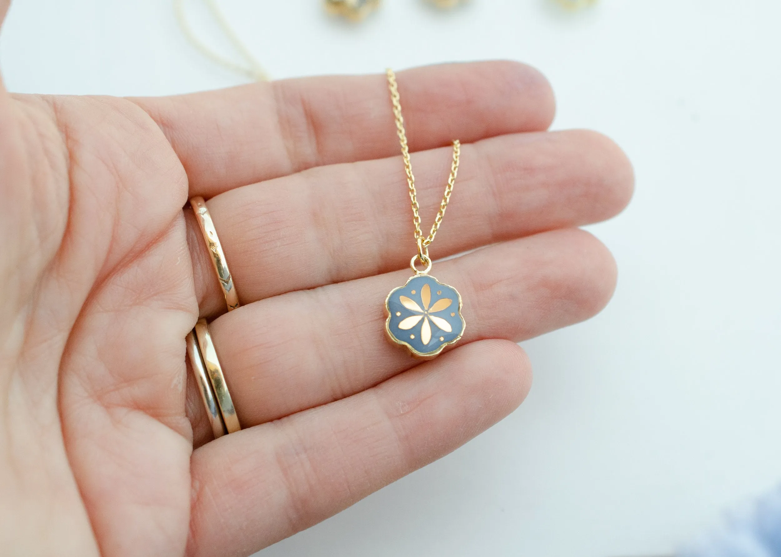 Birthstone Flower Necklace, Amethyst Necklace, Emerald Flower Necklace, Moonstone Necklace, layering Necklace, Dainty Flower Necklace