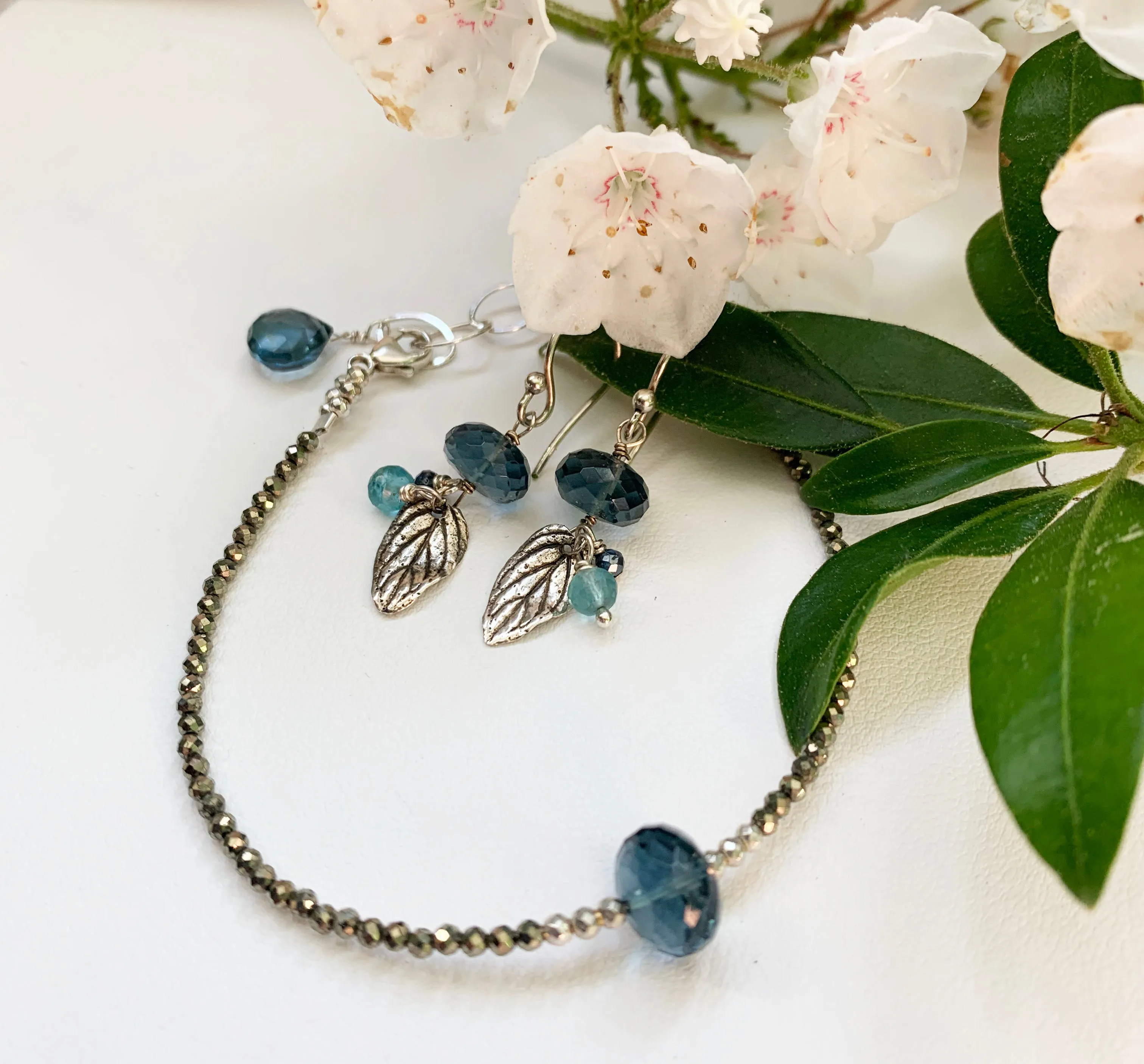 Blue Quartz Luna Simple Bracelet