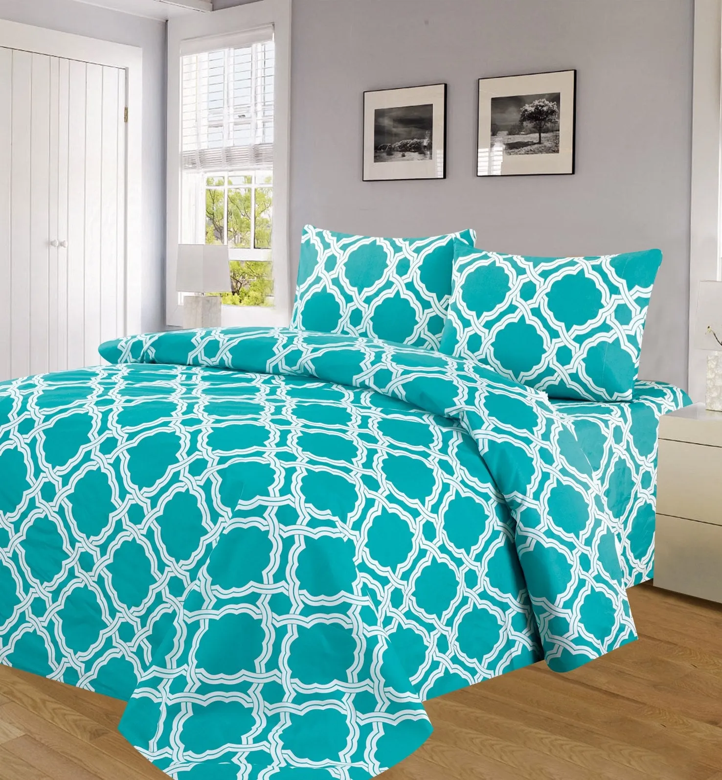 Brand new in package! Bamboo Essence 1800 wrinkle free deep pocket sheet set in Teal geo Print, Queen!!