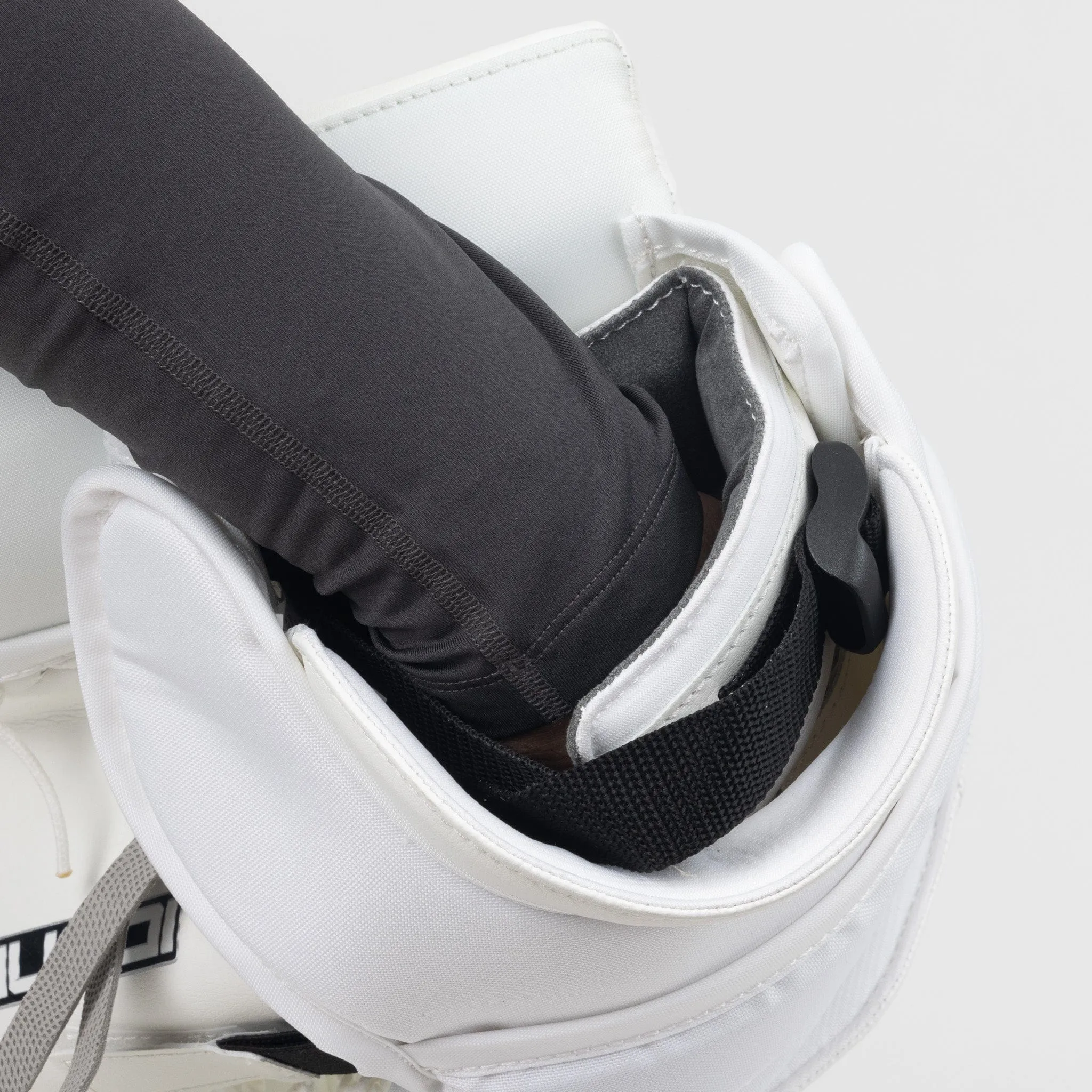 Brian's ICONIK X Intermediate Goalie Catcher