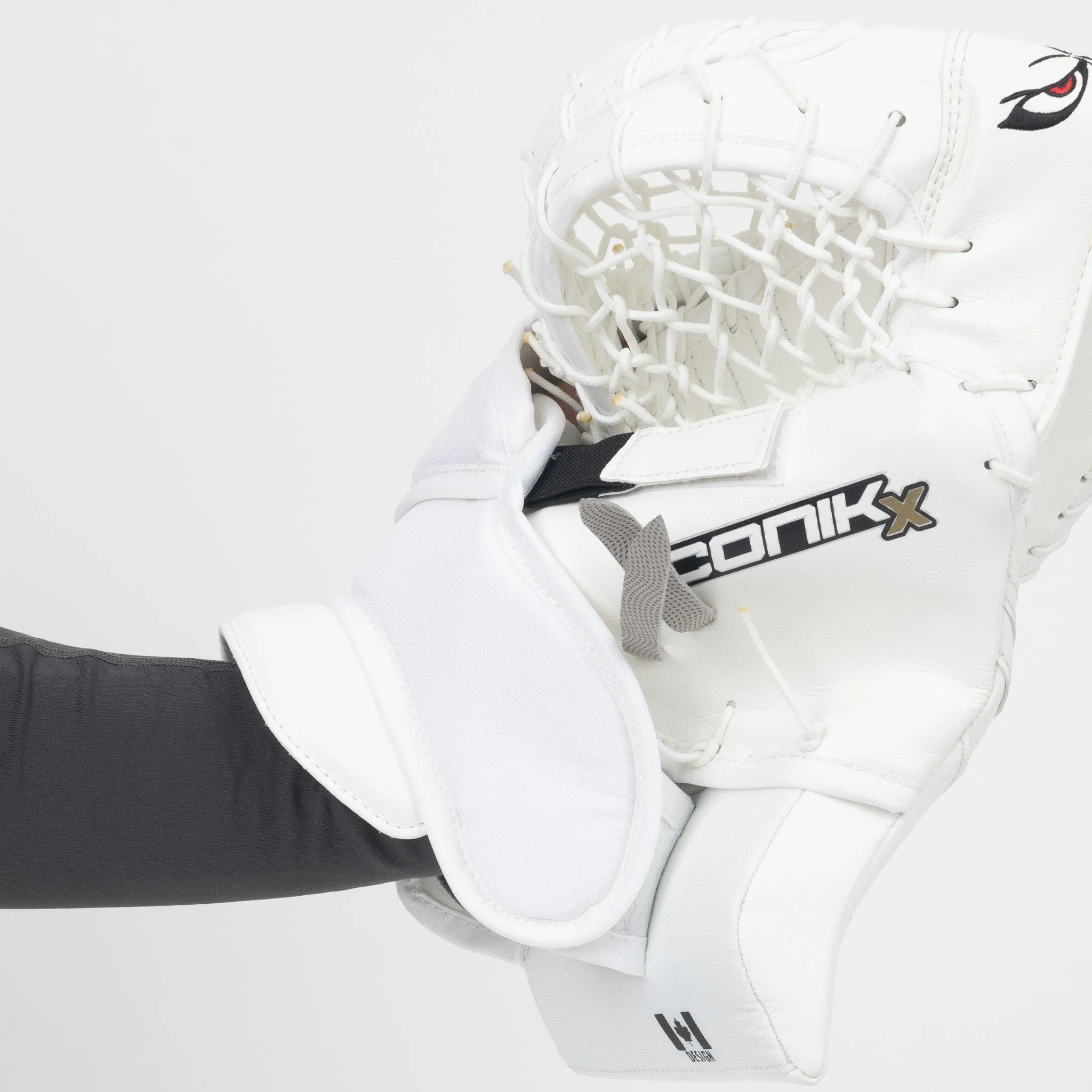 Brian's ICONIK X Intermediate Goalie Catcher
