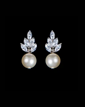 Bridal earrings - Bocheron pearl by Stephanie Browne