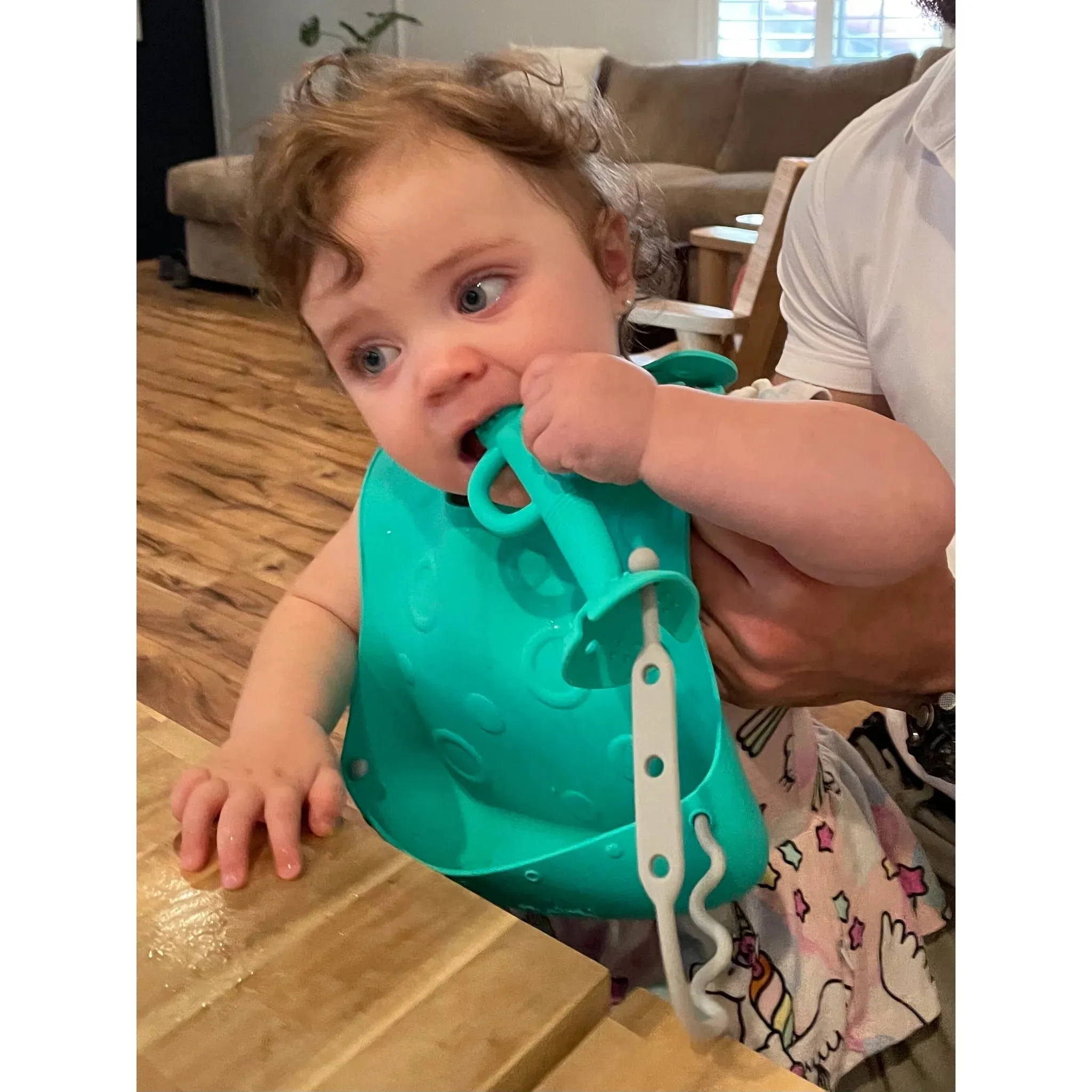Busy Baby Bungee Bib & Tether System - Pewter