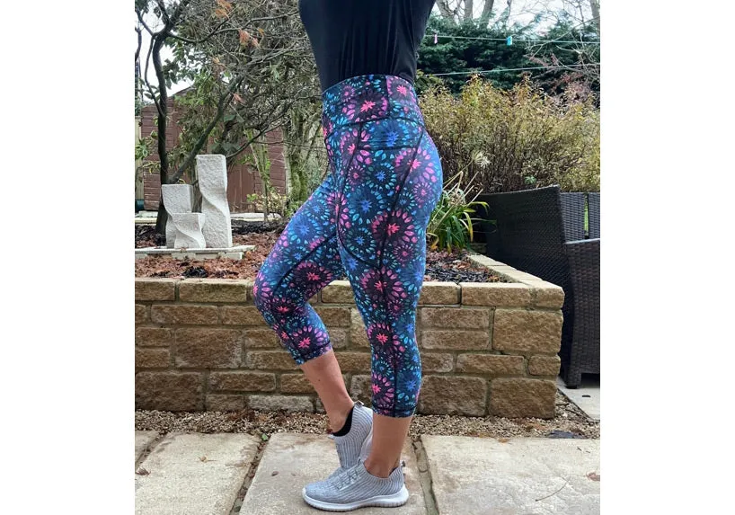 Capri Helix Burst Leggings with pockets