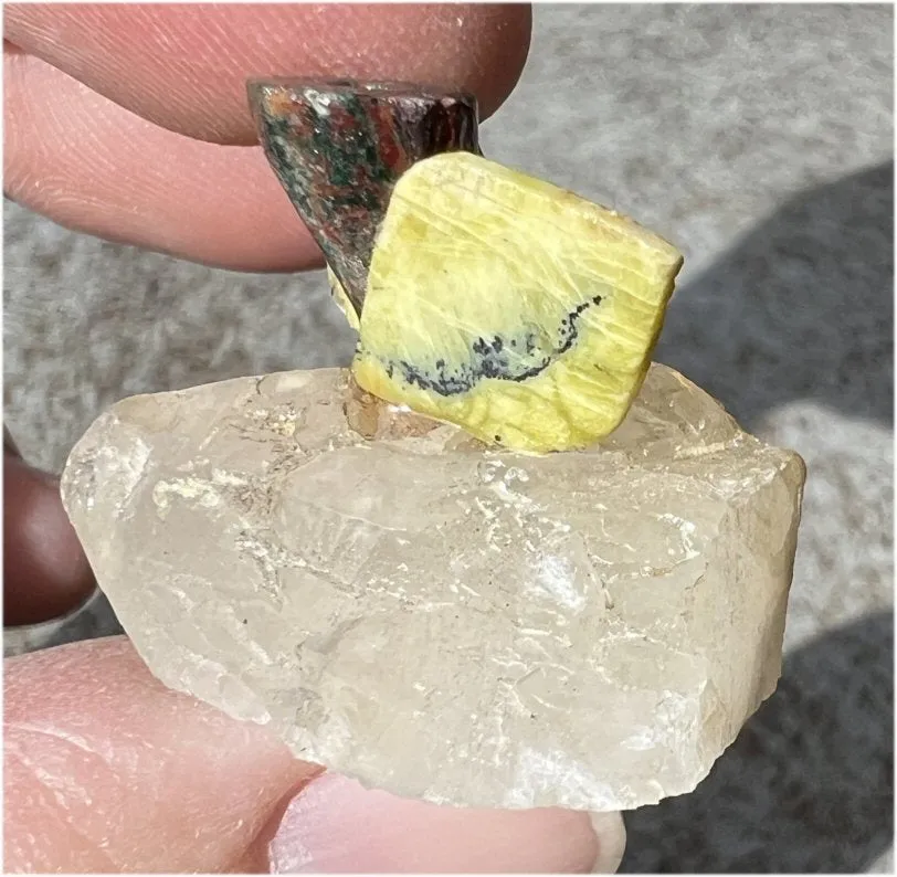 Carved Pink Calcite   Mother of Pearl Miniature HUMMINGBIRD with Flower