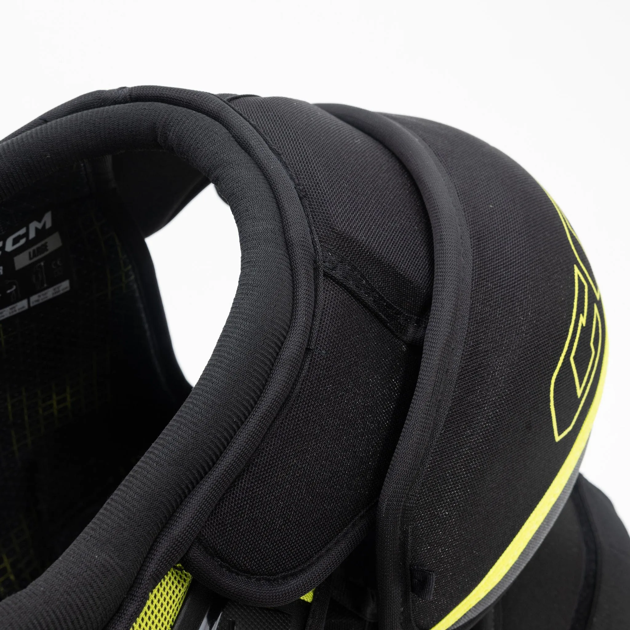 CCM Tacks XF80 Senior Hockey Shoulder Pads