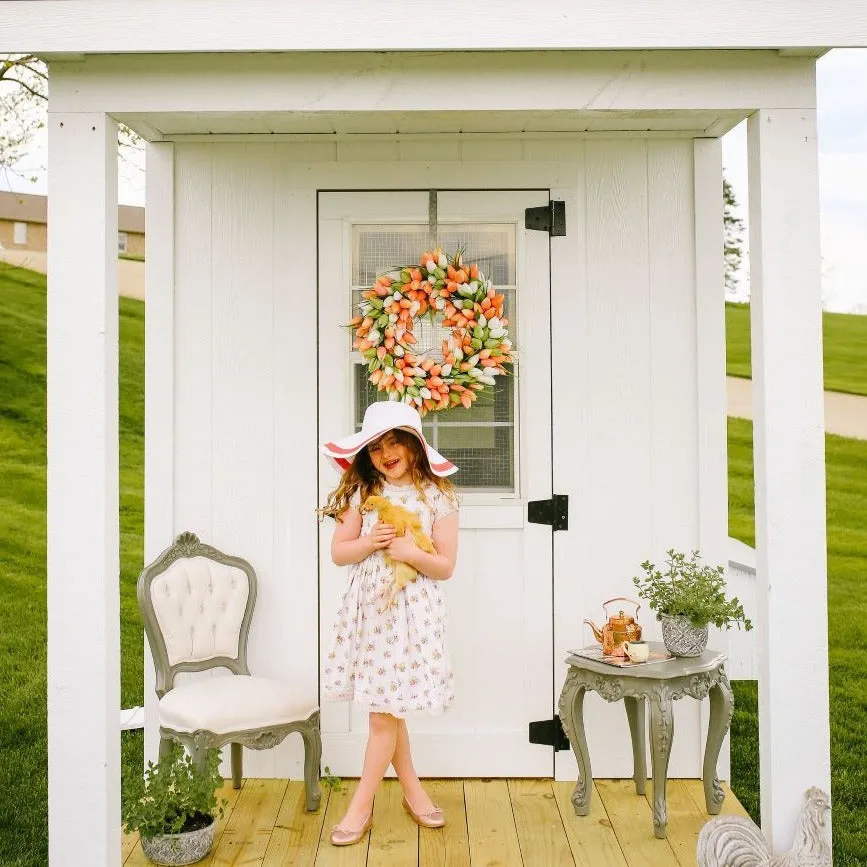 Chateau Coop - 6'x6' w/ Storage