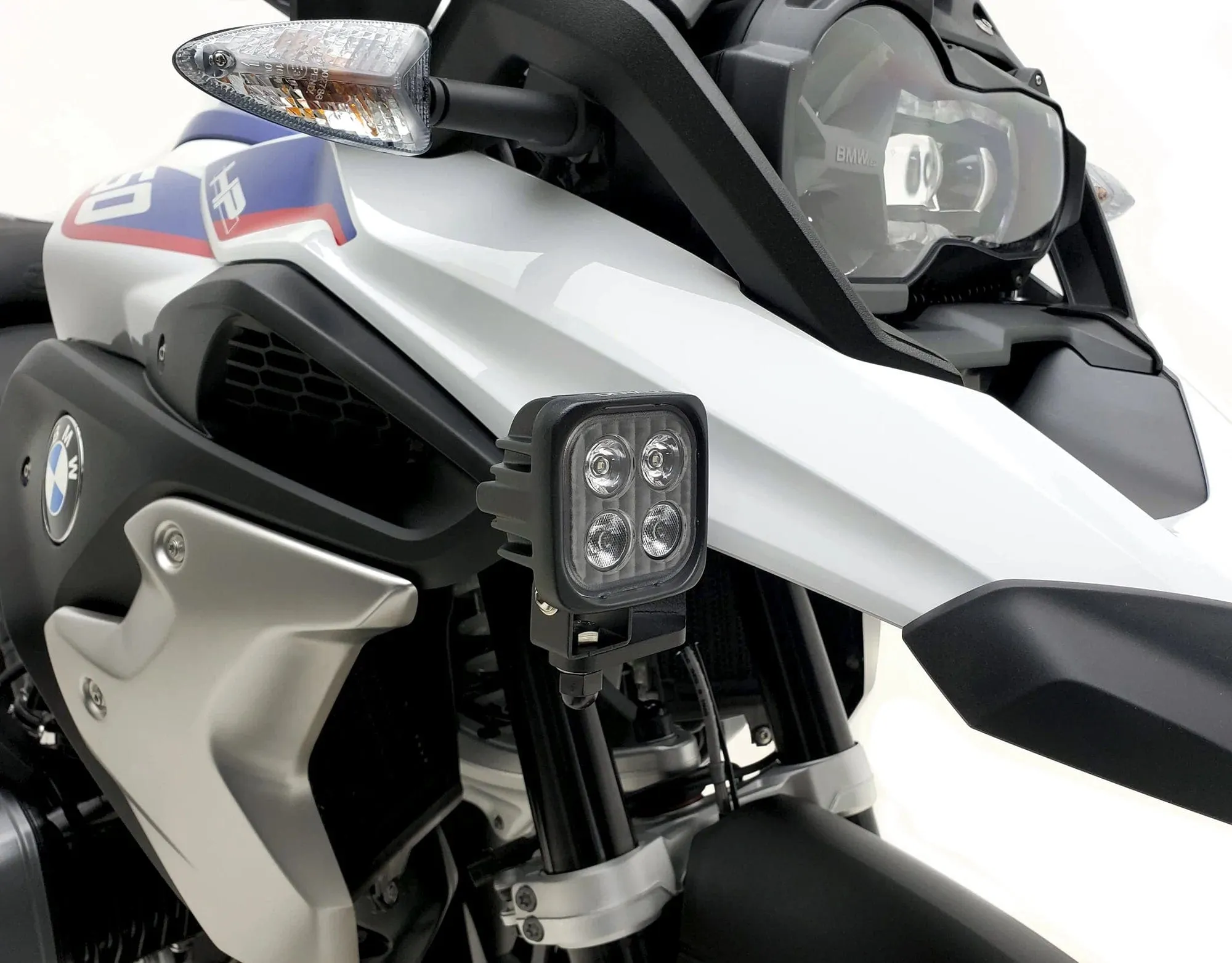 Denali S4 Led Light Pods met DataDim