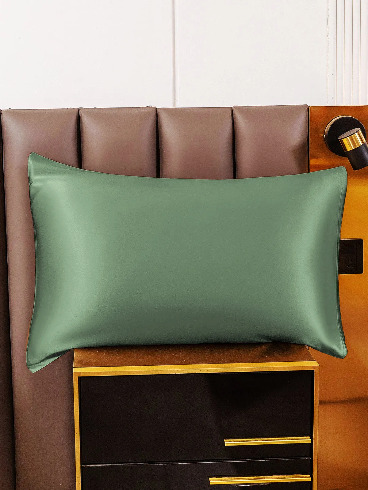 Discreet Hidden Zipper Pillowcase