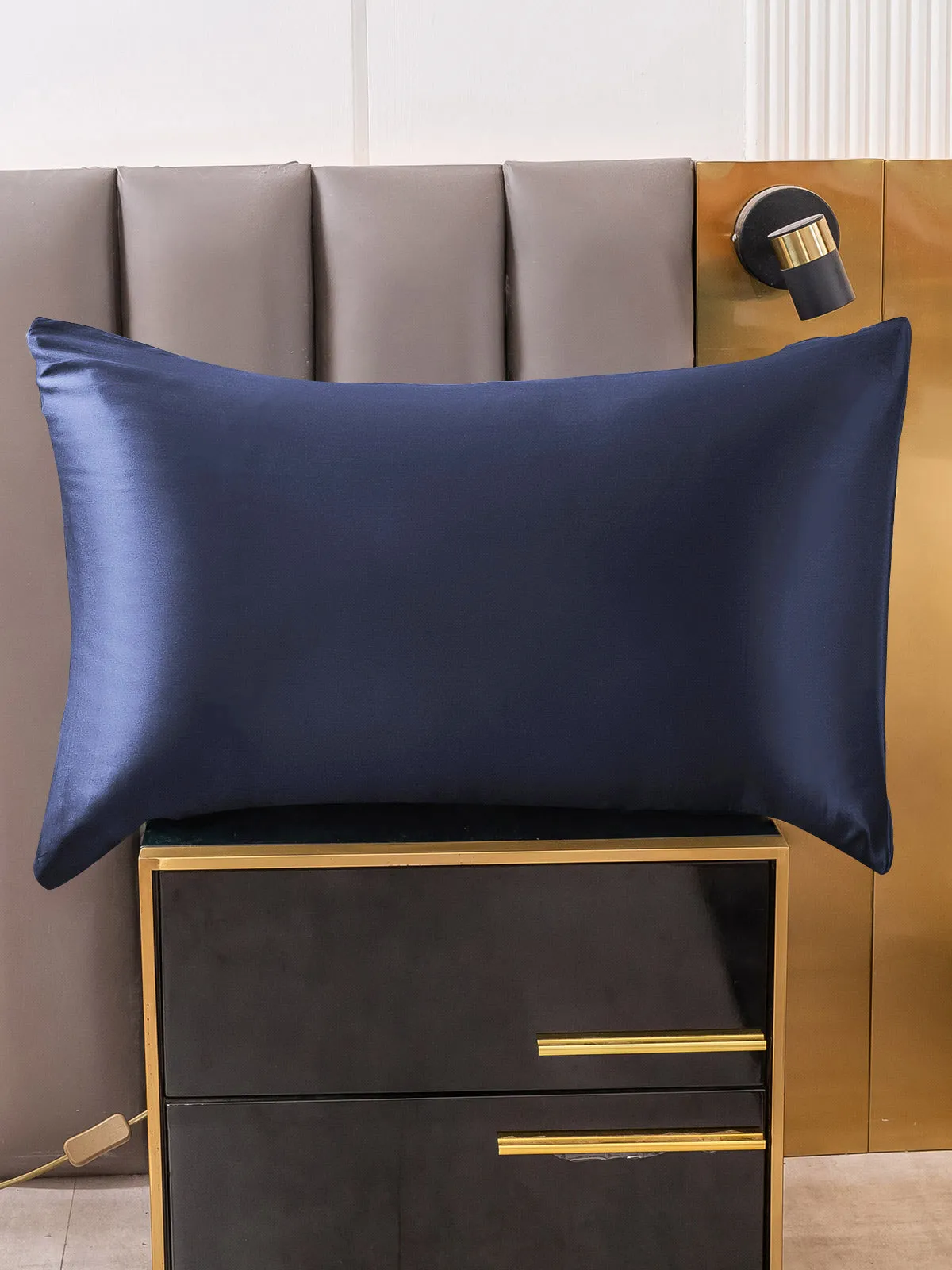 Discreet Hidden Zipper Pillowcase