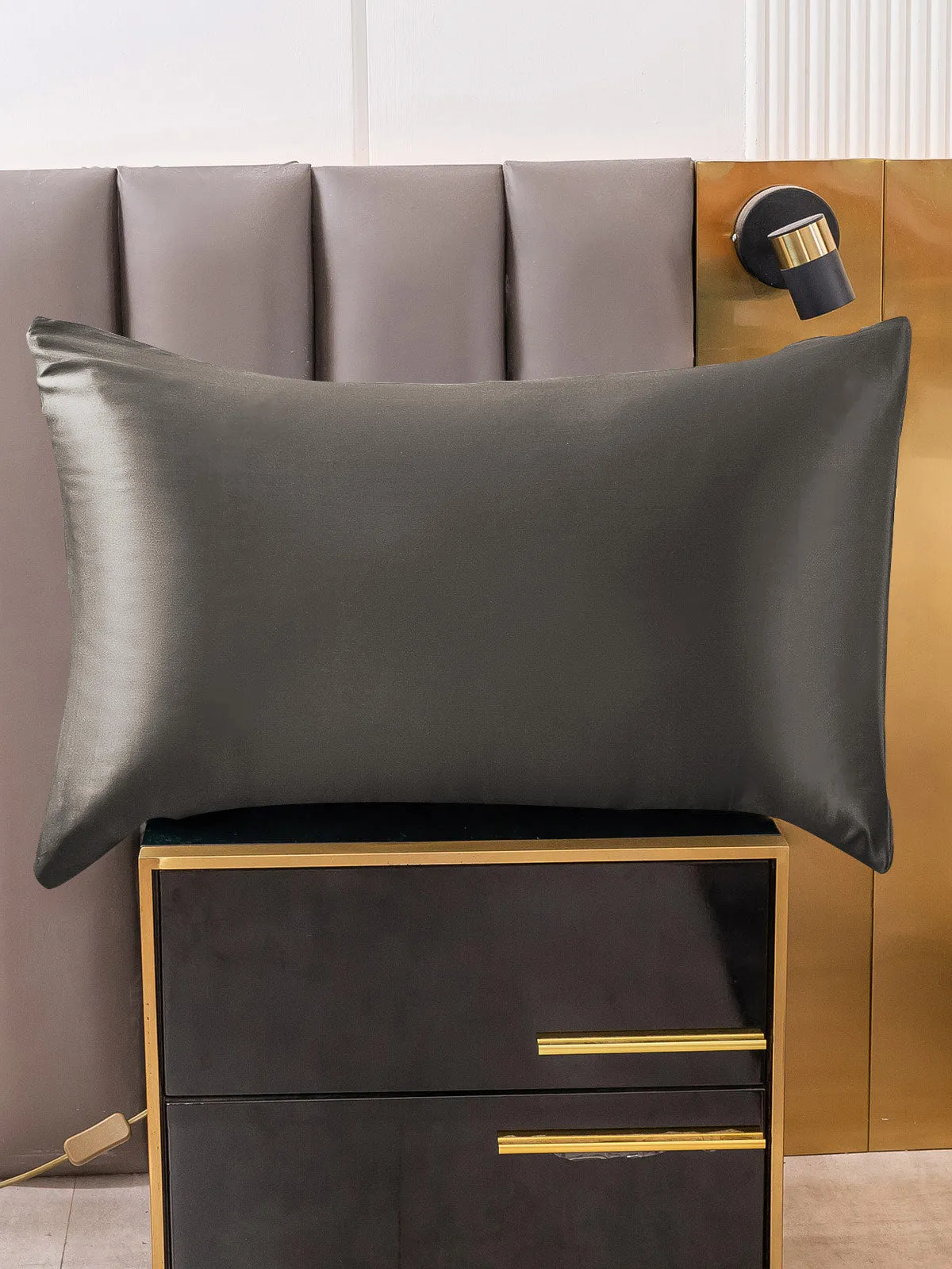 Discreet Hidden Zipper Pillowcase