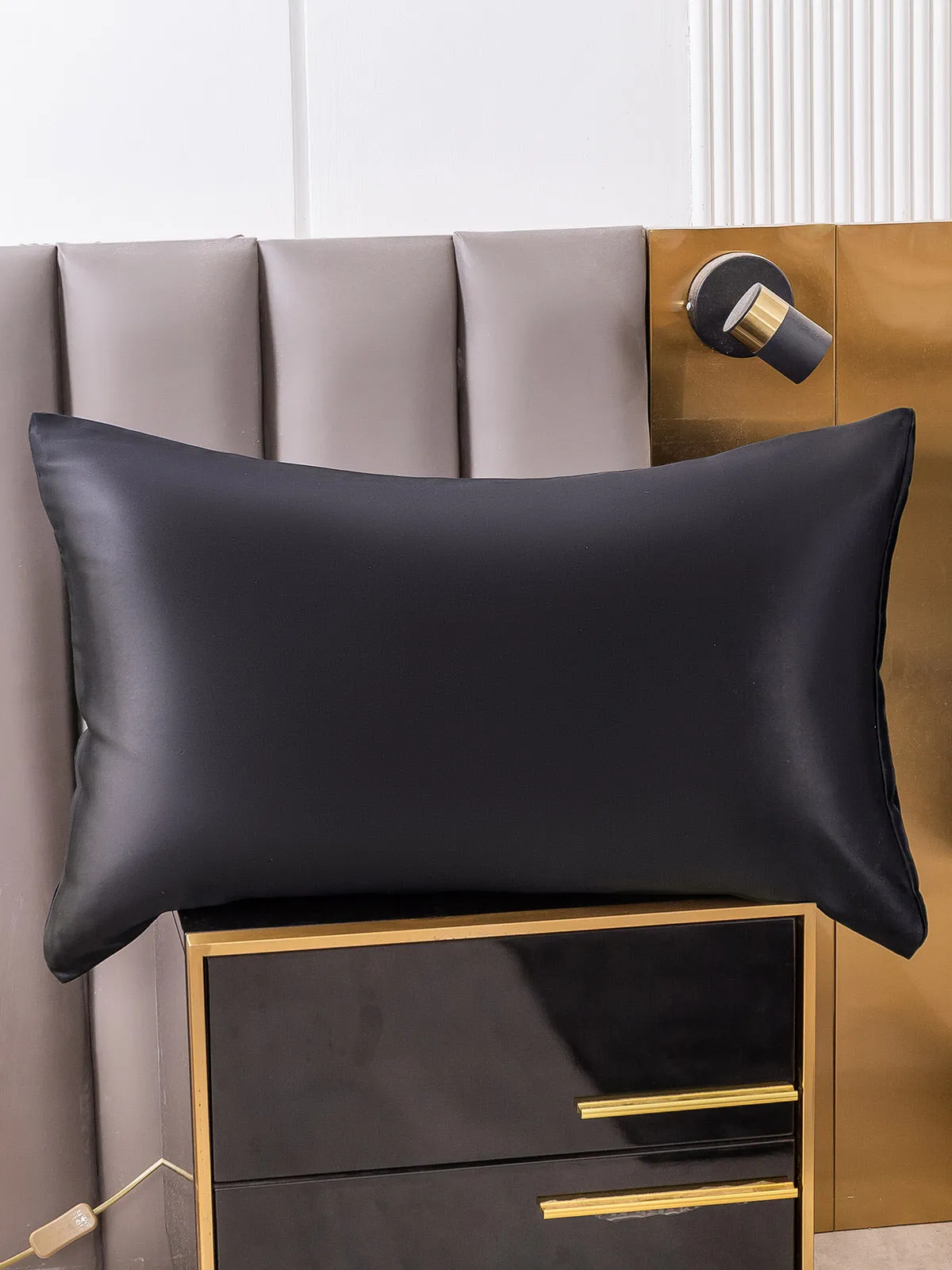 Discreet Hidden Zipper Pillowcase