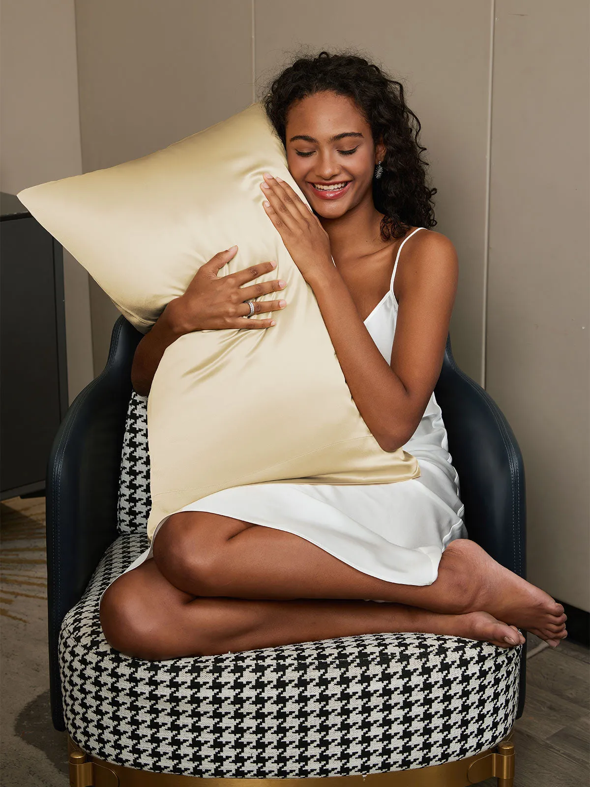 Discreet Hidden Zipper Pillowcase