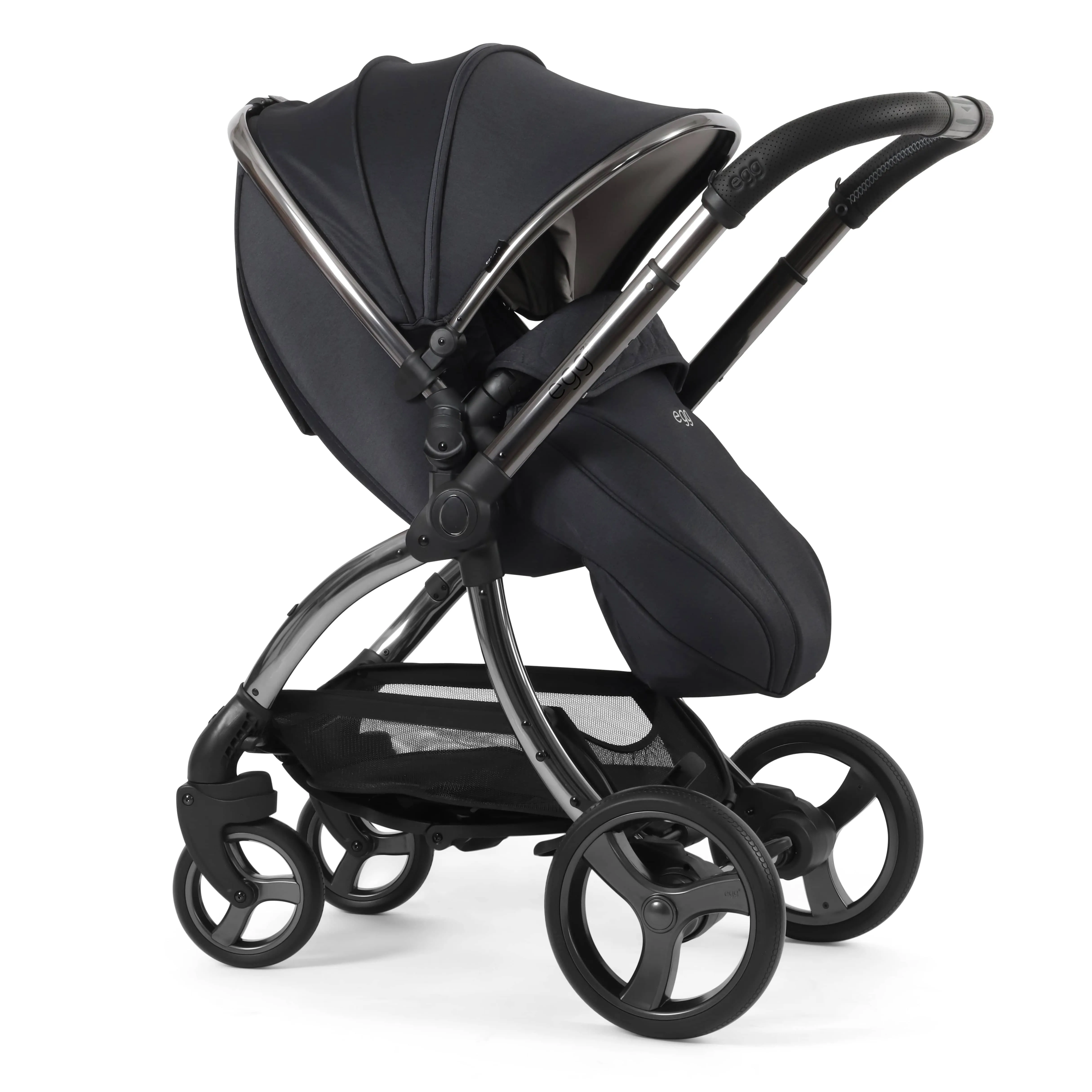 egg3 Luxury Maxi-Cosi Travel System Bundle - Carbonite
