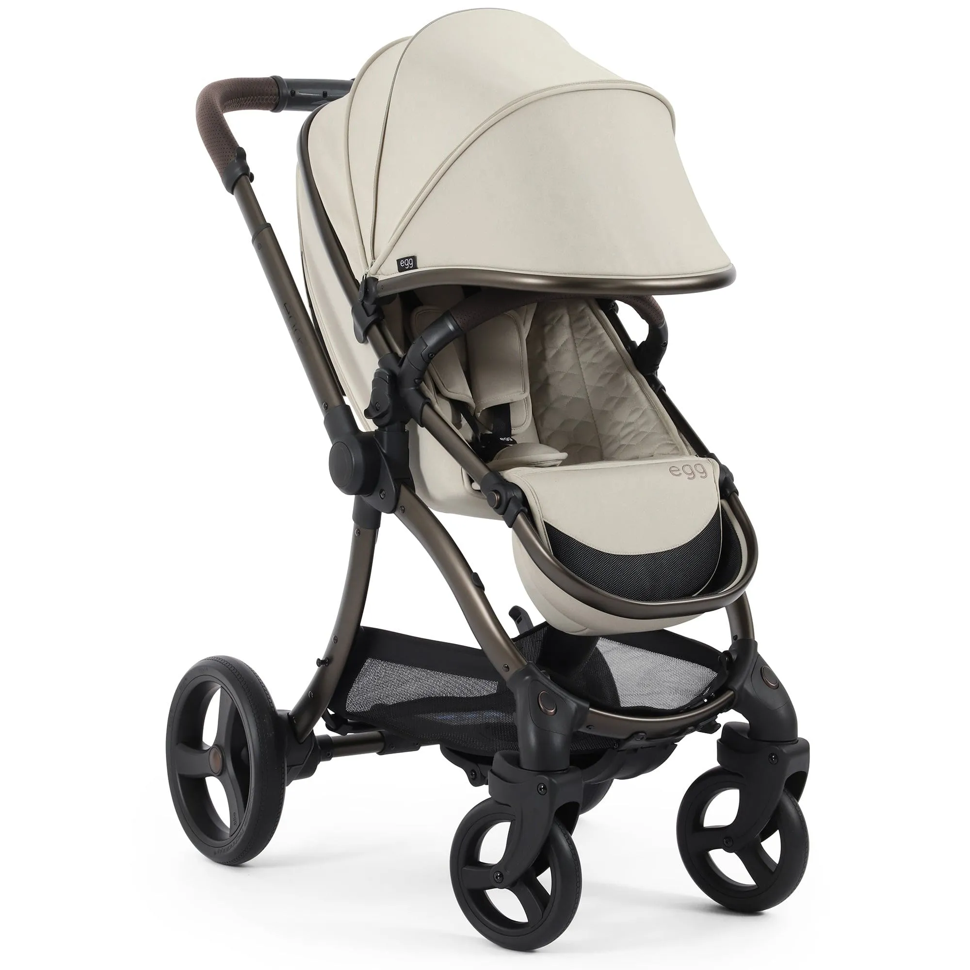 egg3 Luxury Maxi-Cosi Travel System Bundle in Cashmere