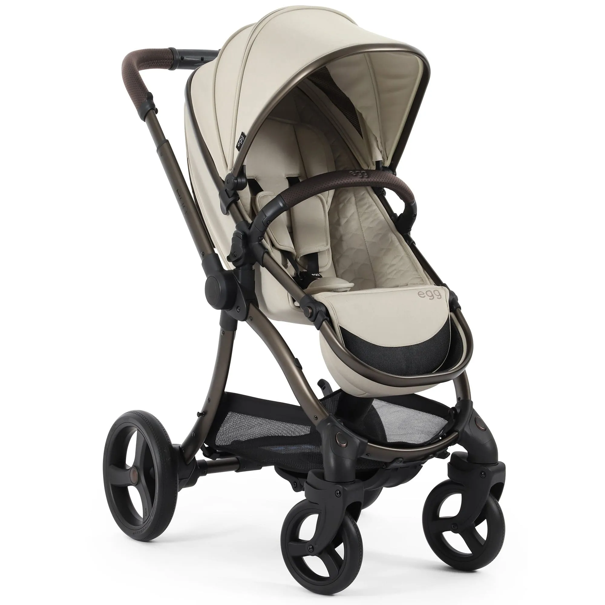 egg3 Luxury Maxi-Cosi Travel System Bundle in Cashmere