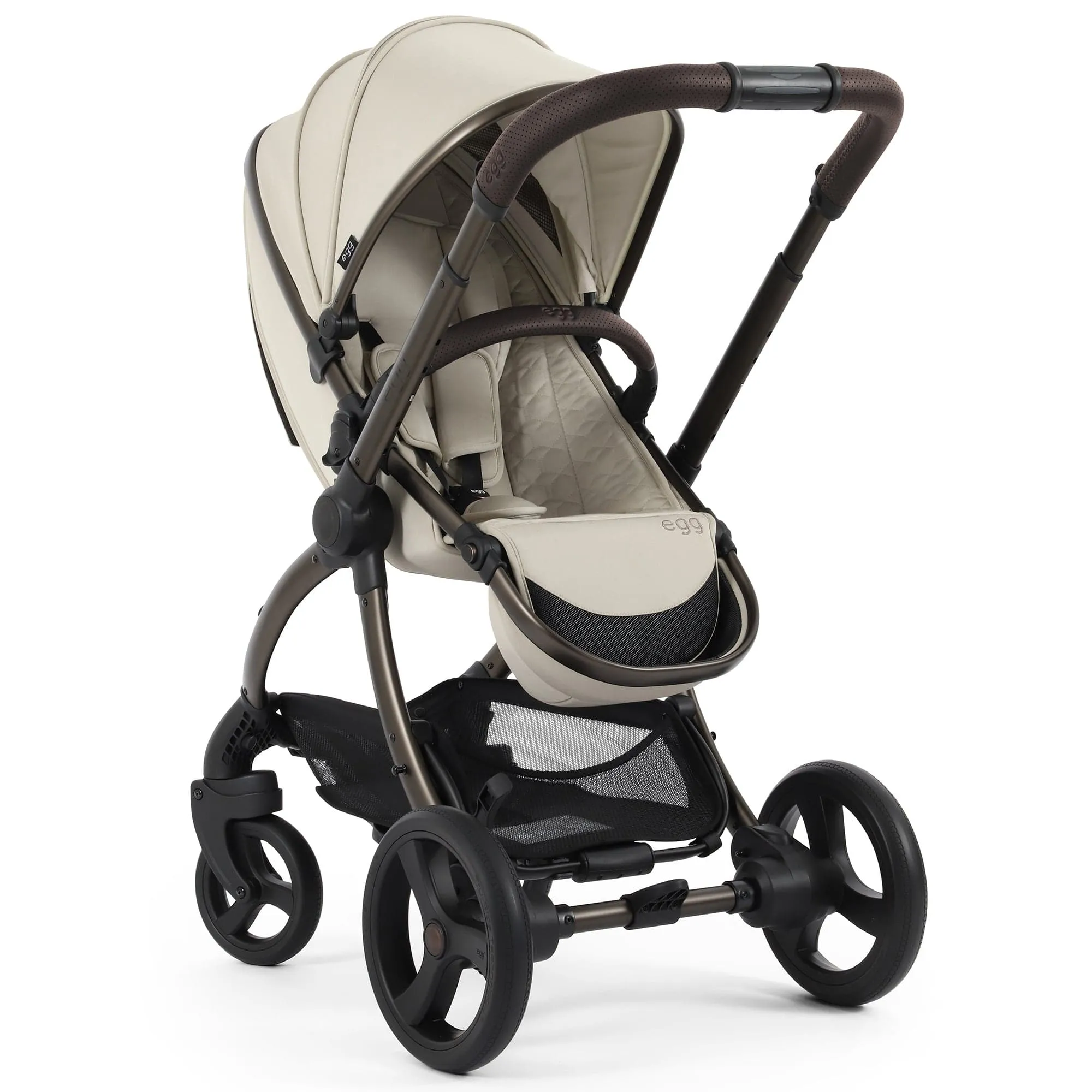 egg3 Luxury Maxi-Cosi Travel System Bundle in Cashmere