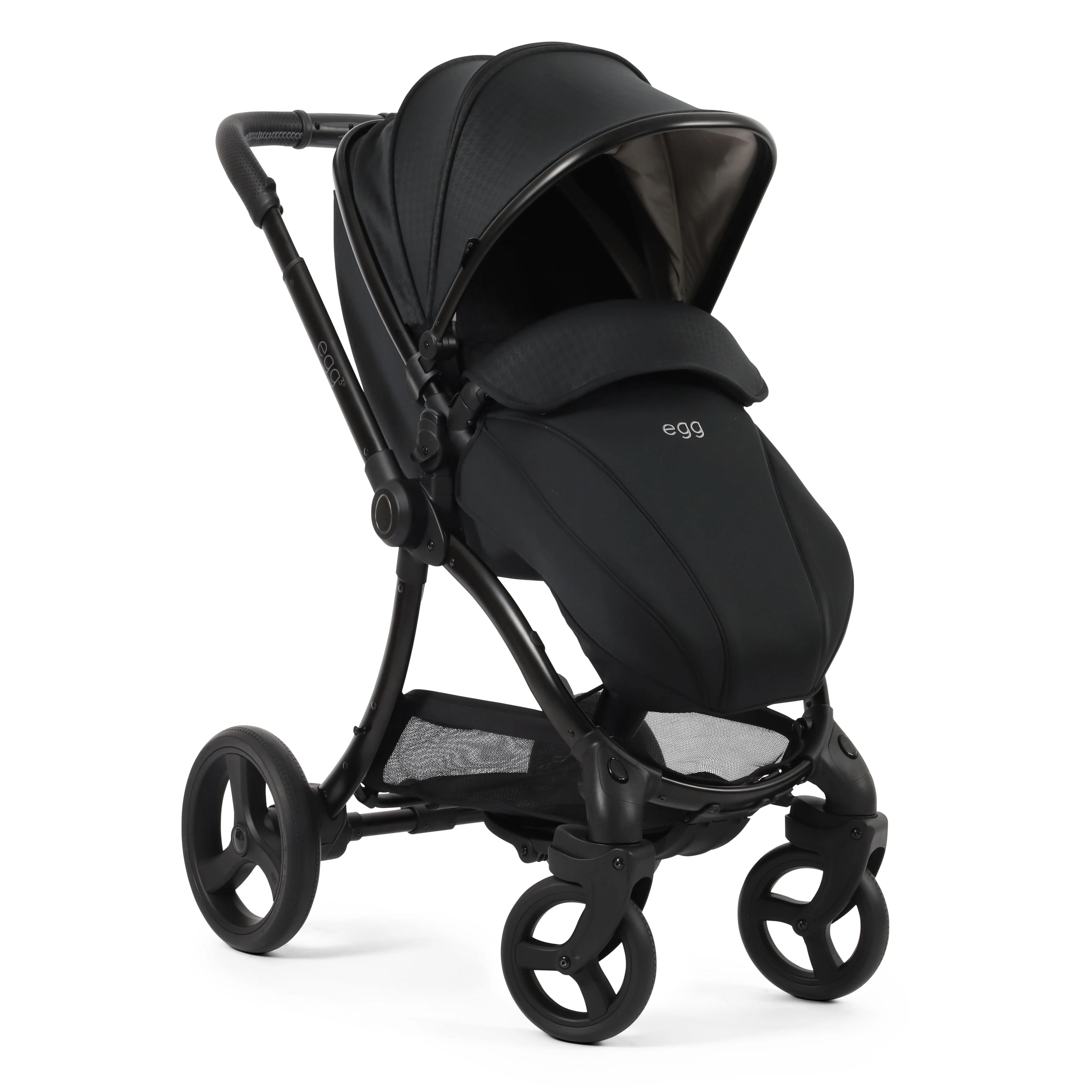 egg3 Luxury Maxi-Cosi Travel System Bundle in Houndstooth Black