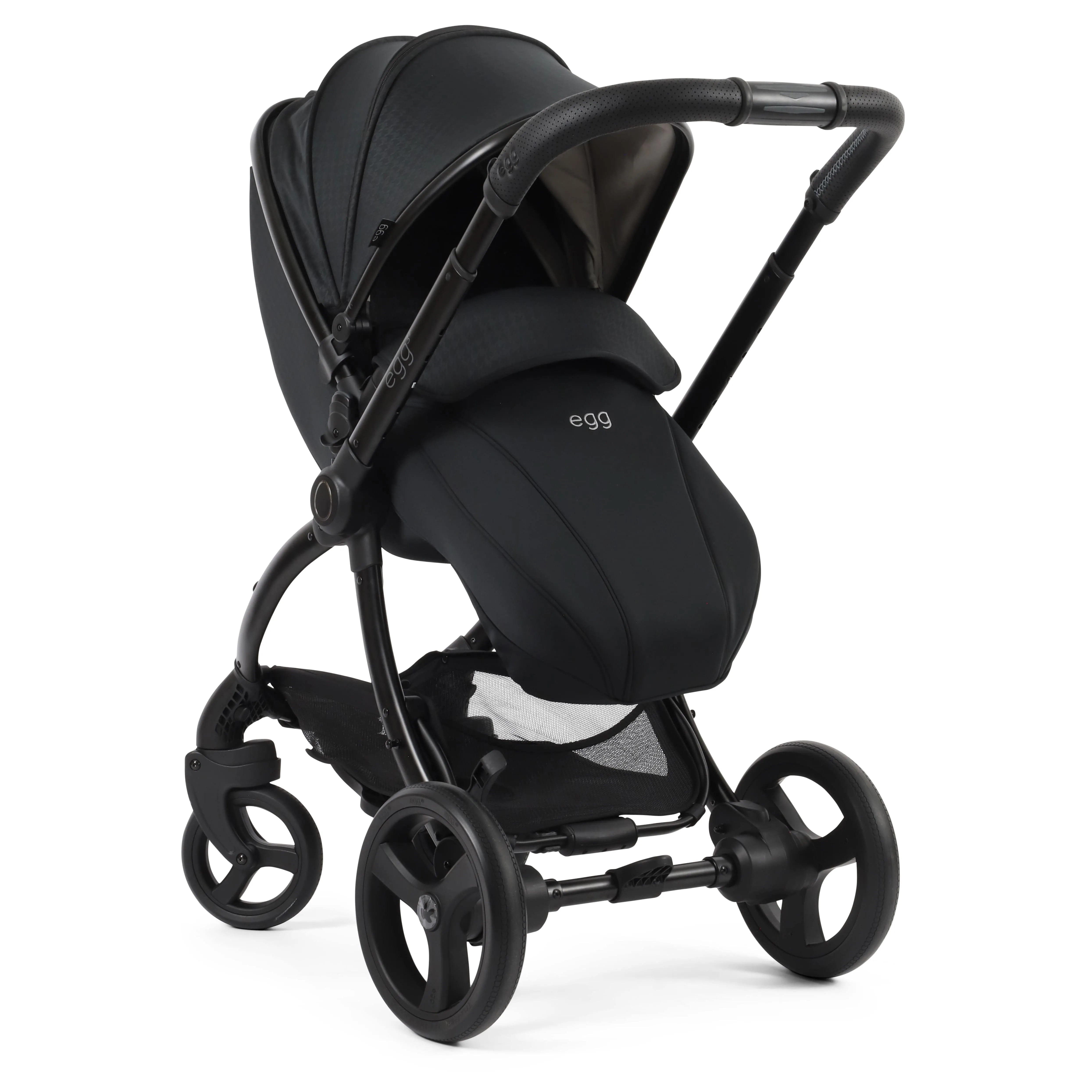 egg3 Luxury Maxi-Cosi Travel System Bundle in Houndstooth Black