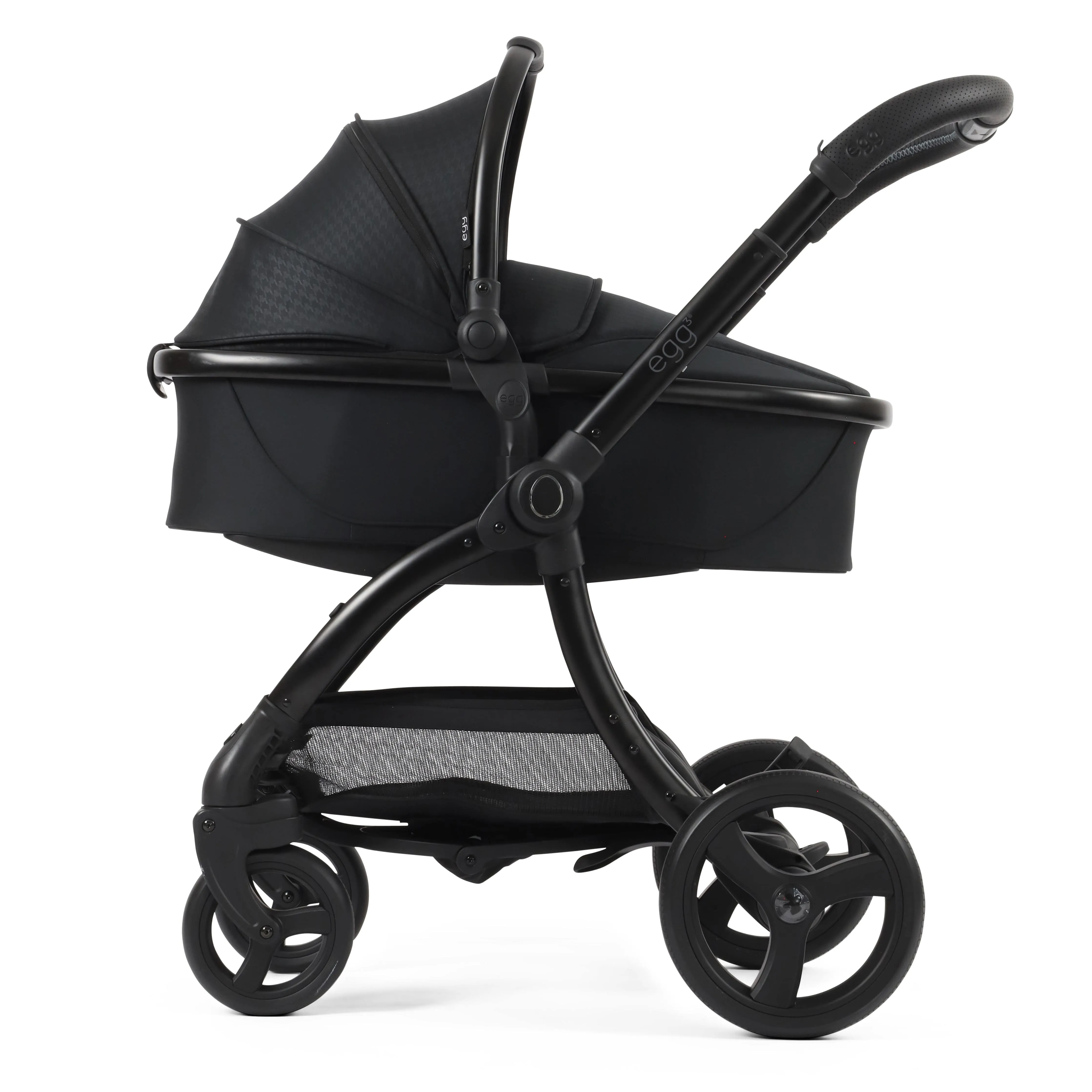 egg3 Luxury Maxi-Cosi Travel System Bundle in Houndstooth Black