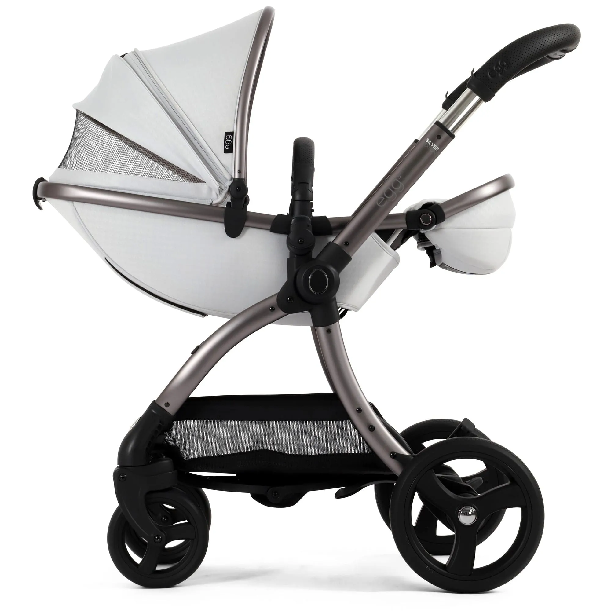 egg3 Luxury Maxi-Cosi Travel System Bundle in Houndstooth Silver