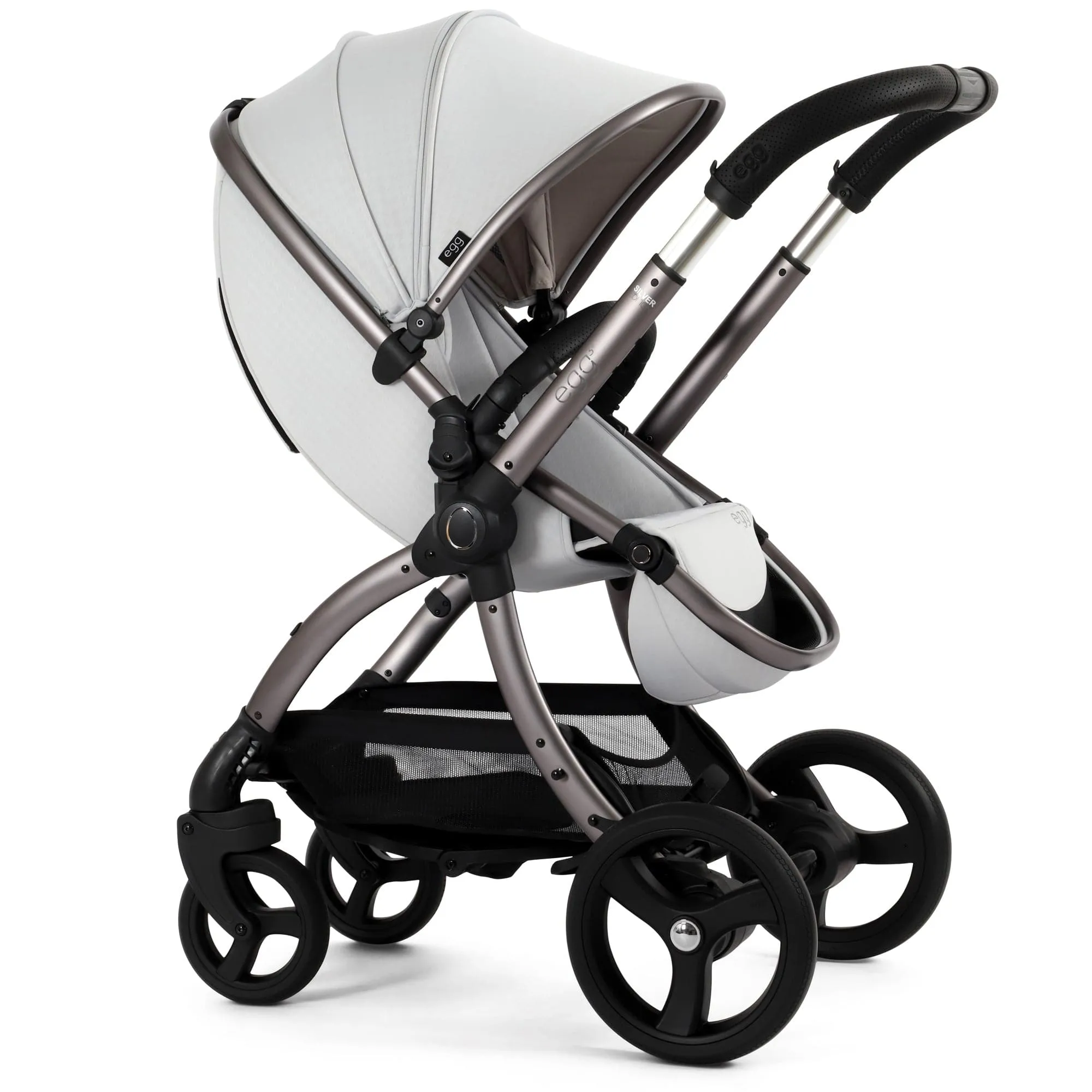 egg3 Luxury Maxi-Cosi Travel System Bundle in Houndstooth Silver