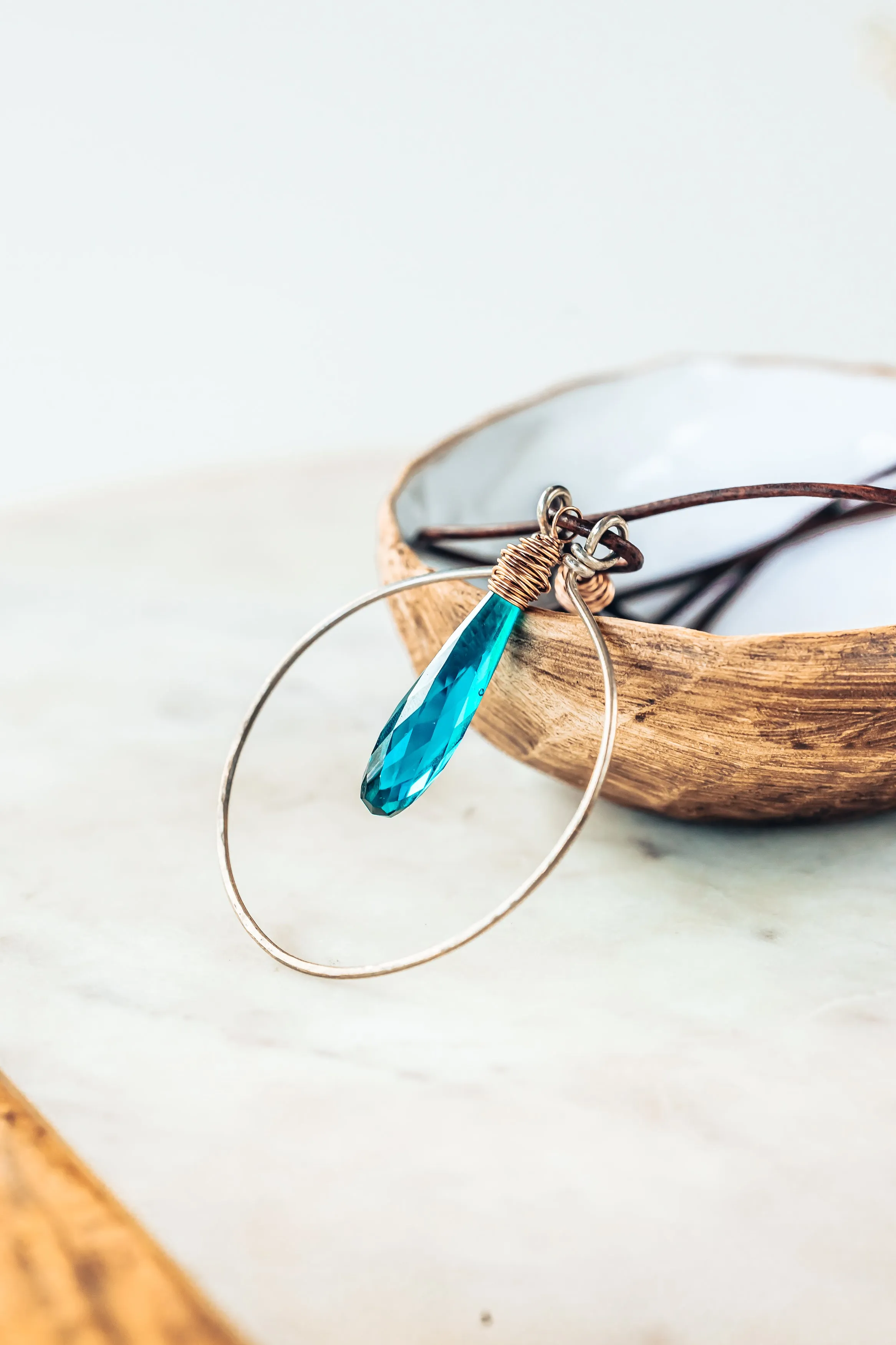 Faceted Drop Textured Sterling Silver Circle Leather Necklace